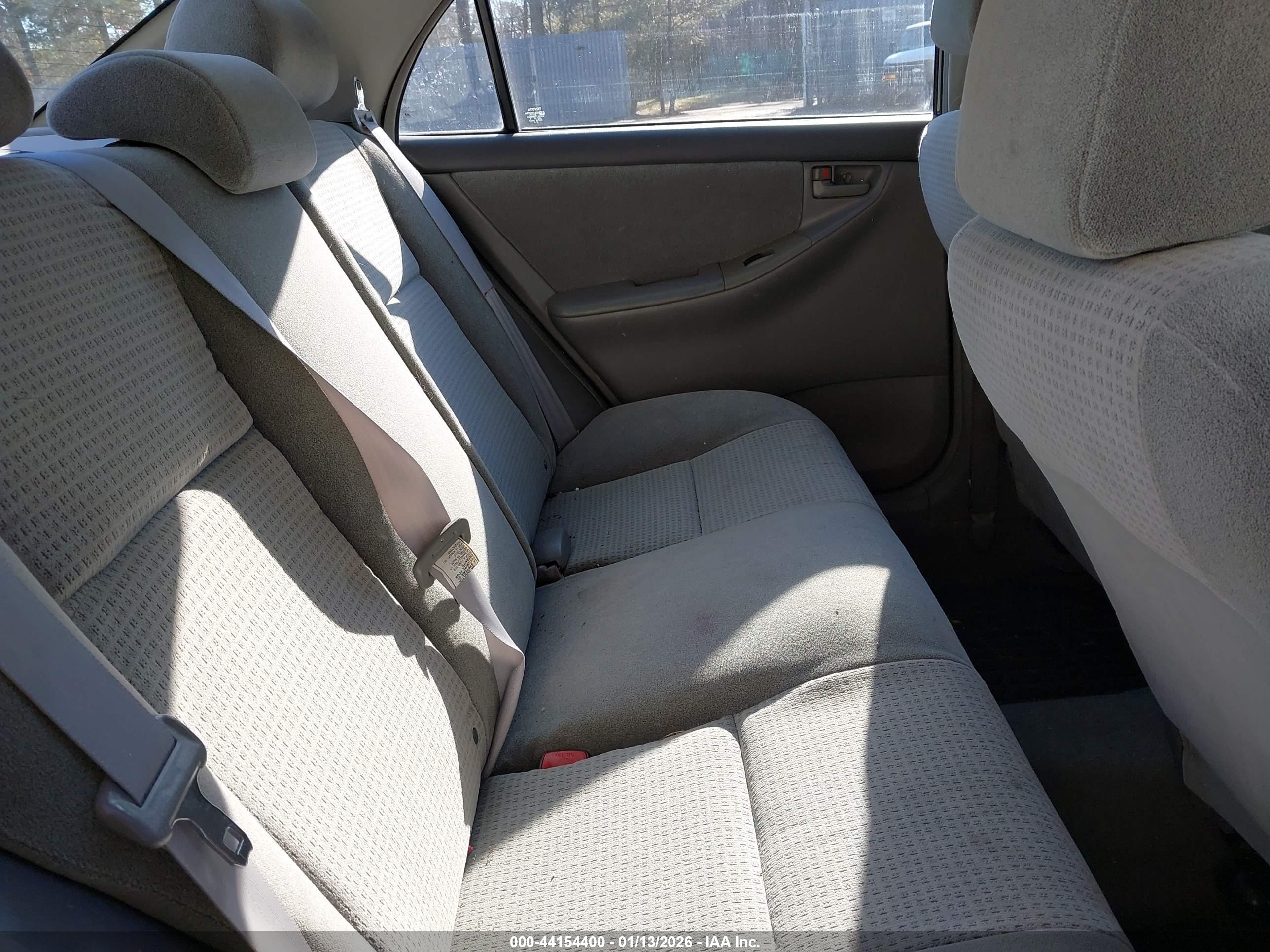 TOYOTA COROLLA image 8