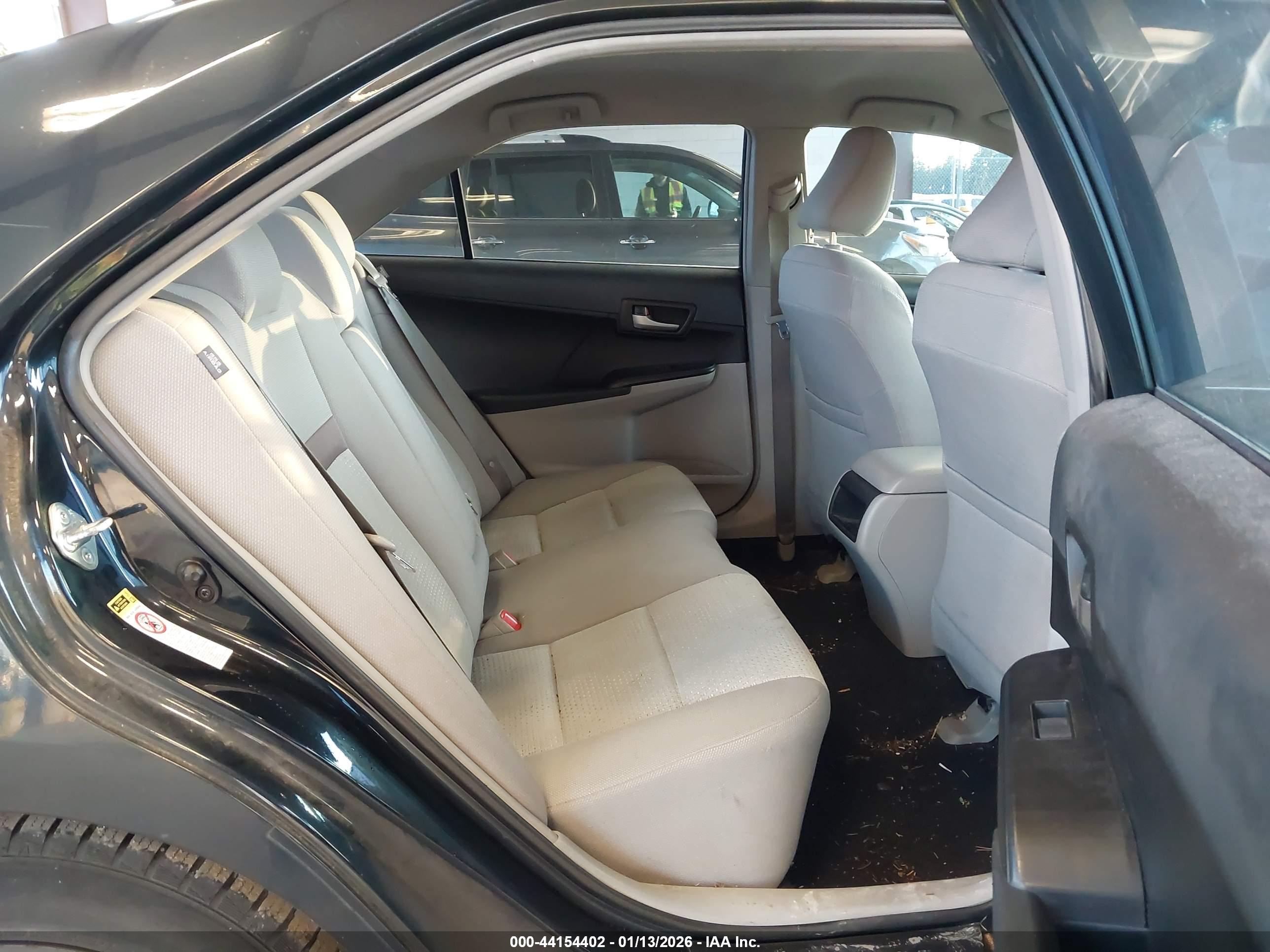 TOYOTA CAMRY image 8