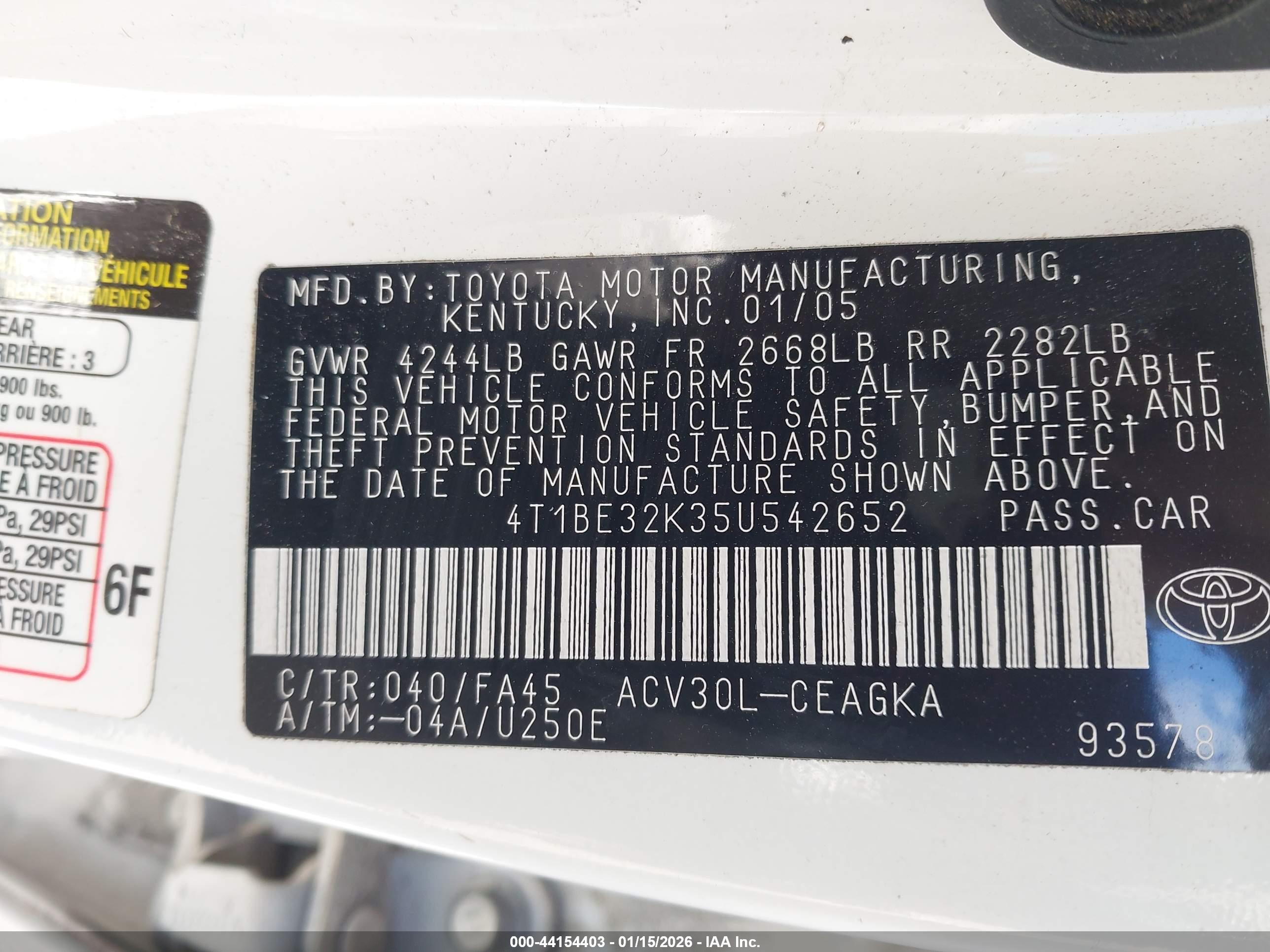 TOYOTA CAMRY image 9