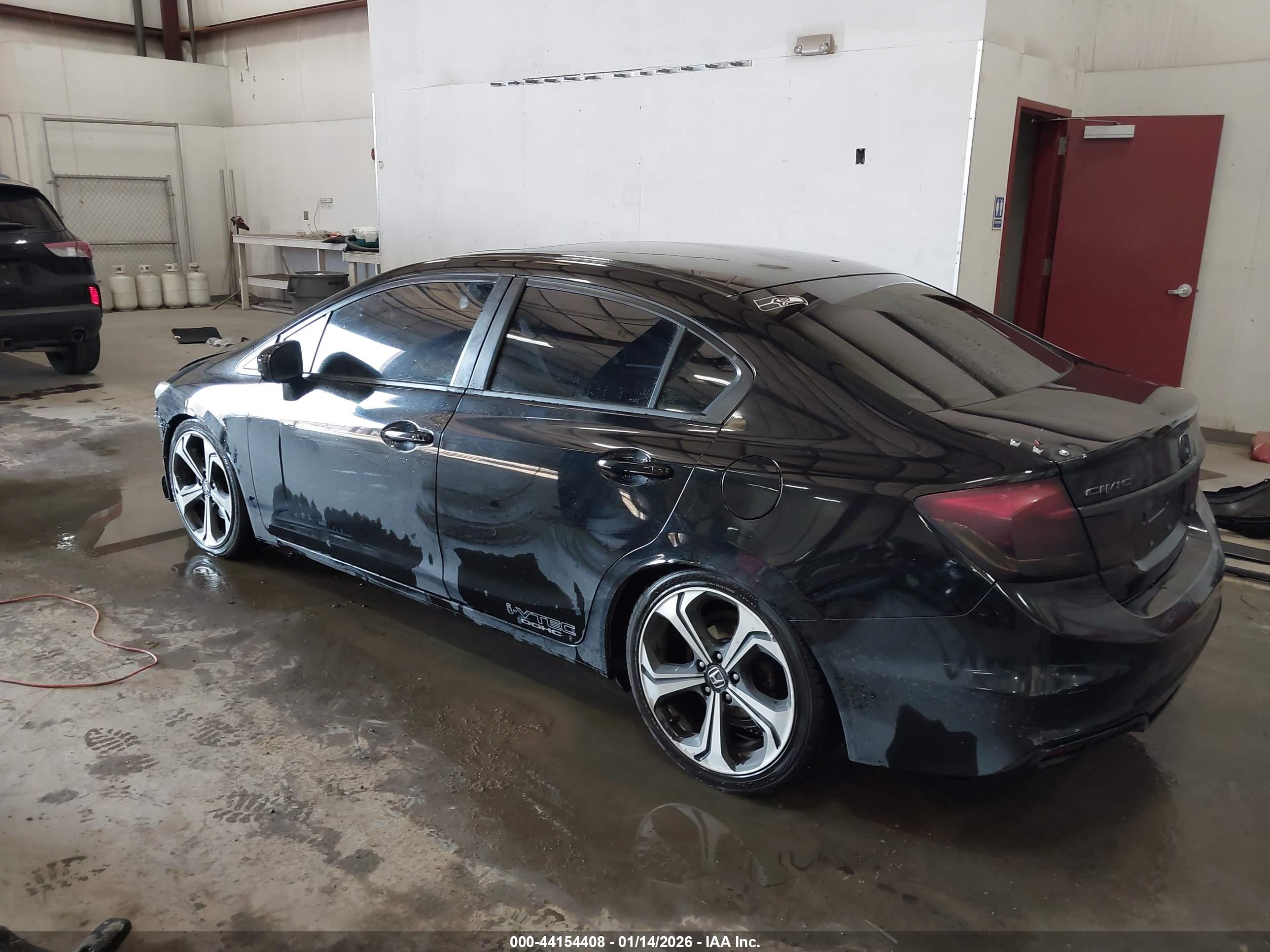 HONDA CIVIC image 3