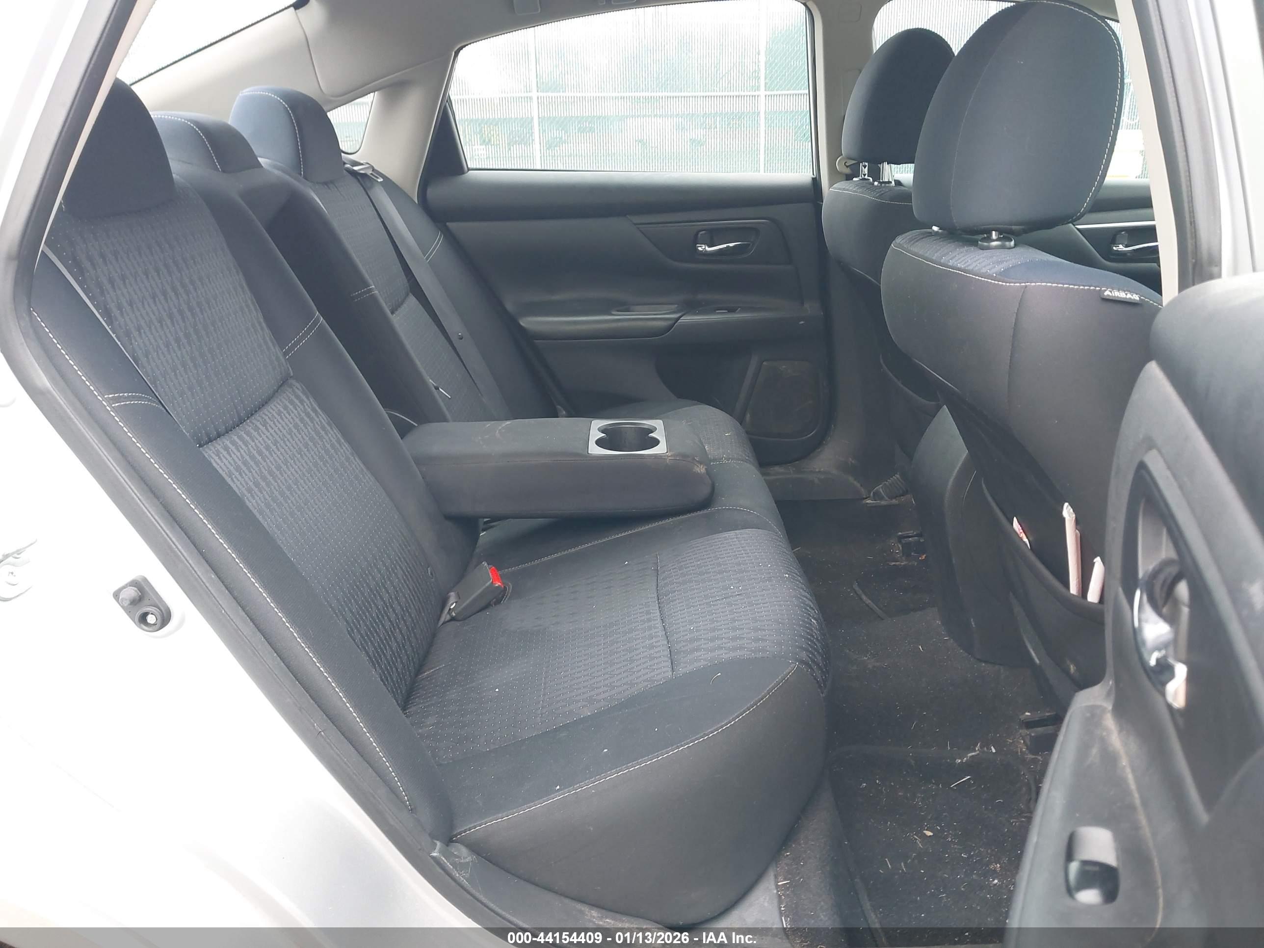 NISSAN ALTIMA image 8