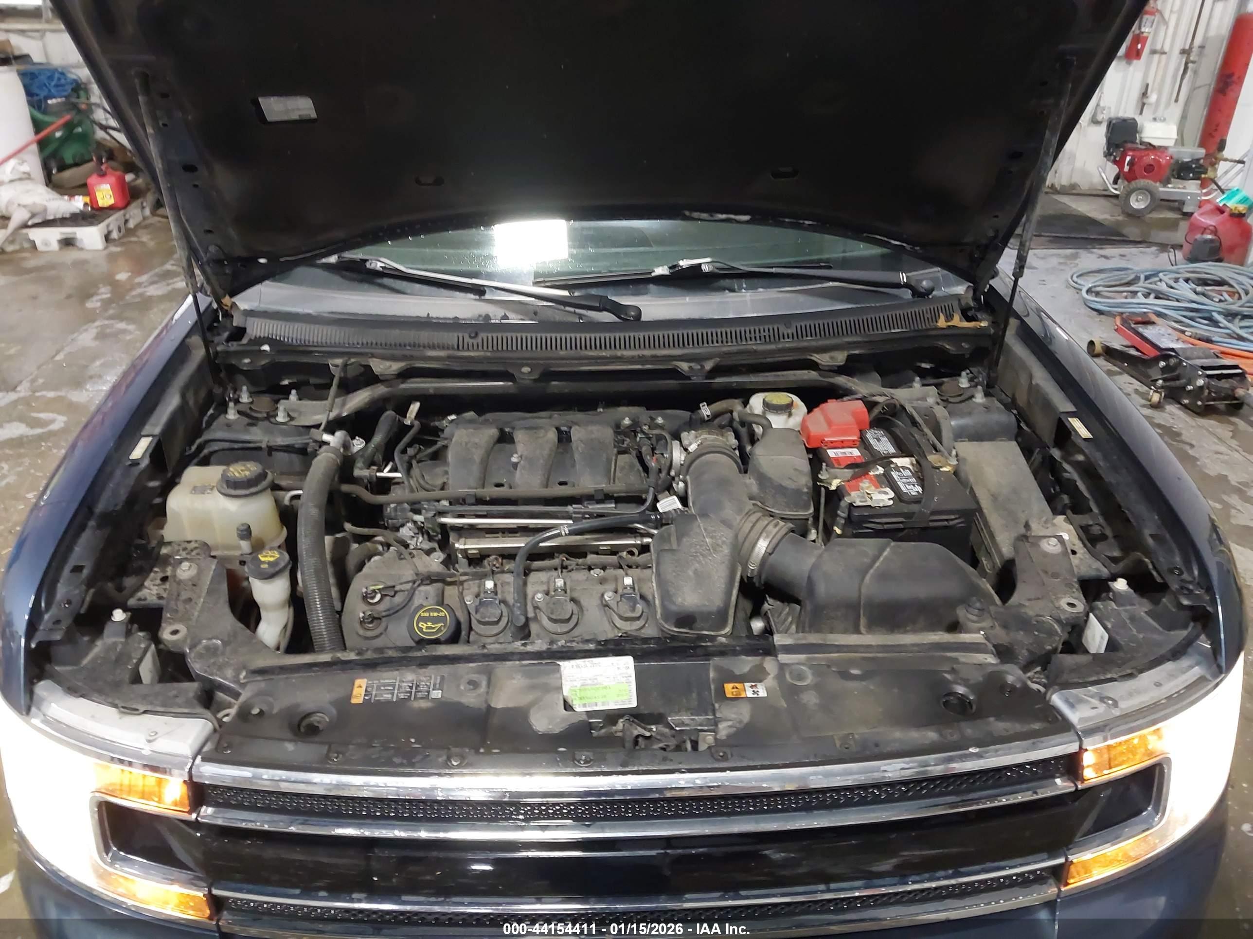 FORD FLEX image 10