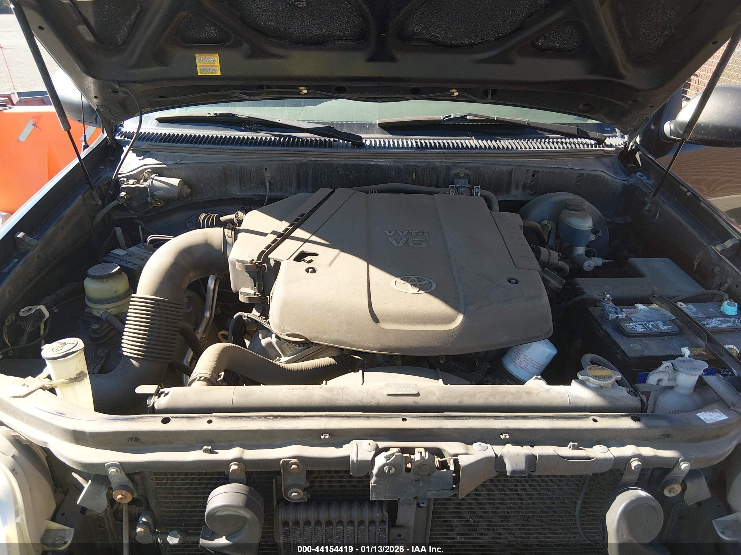 TOYOTA TUNDRA image 10