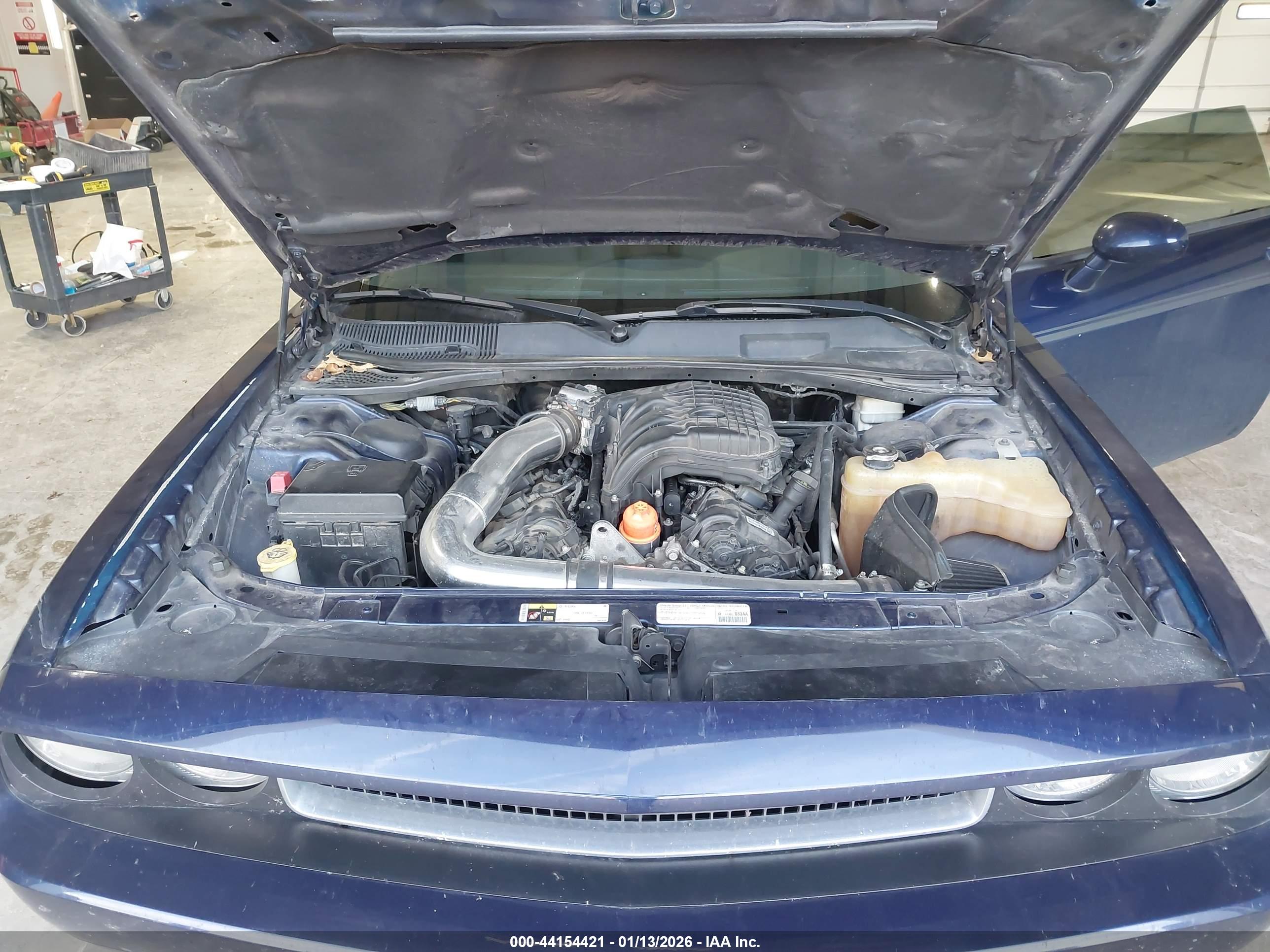 DODGE CHALLENGER image 10