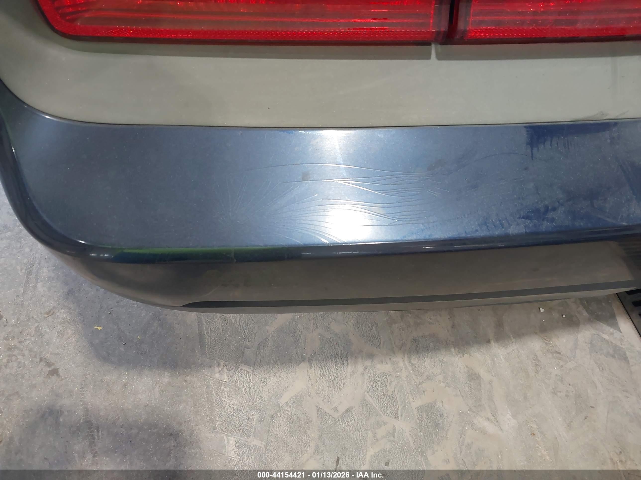 DODGE CHALLENGER image 6