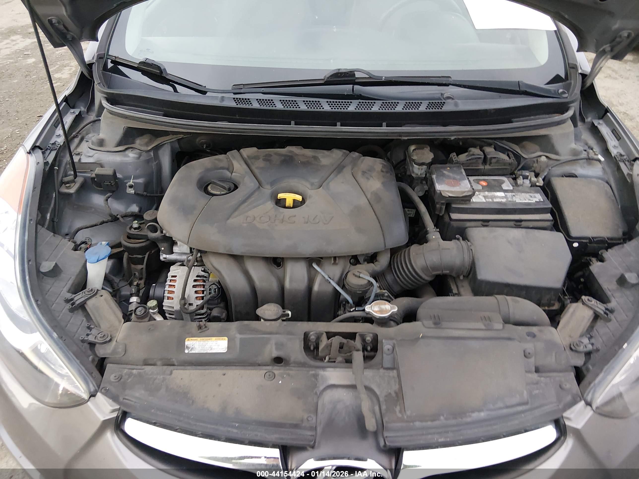 HYUNDAI ELANTRA image 10