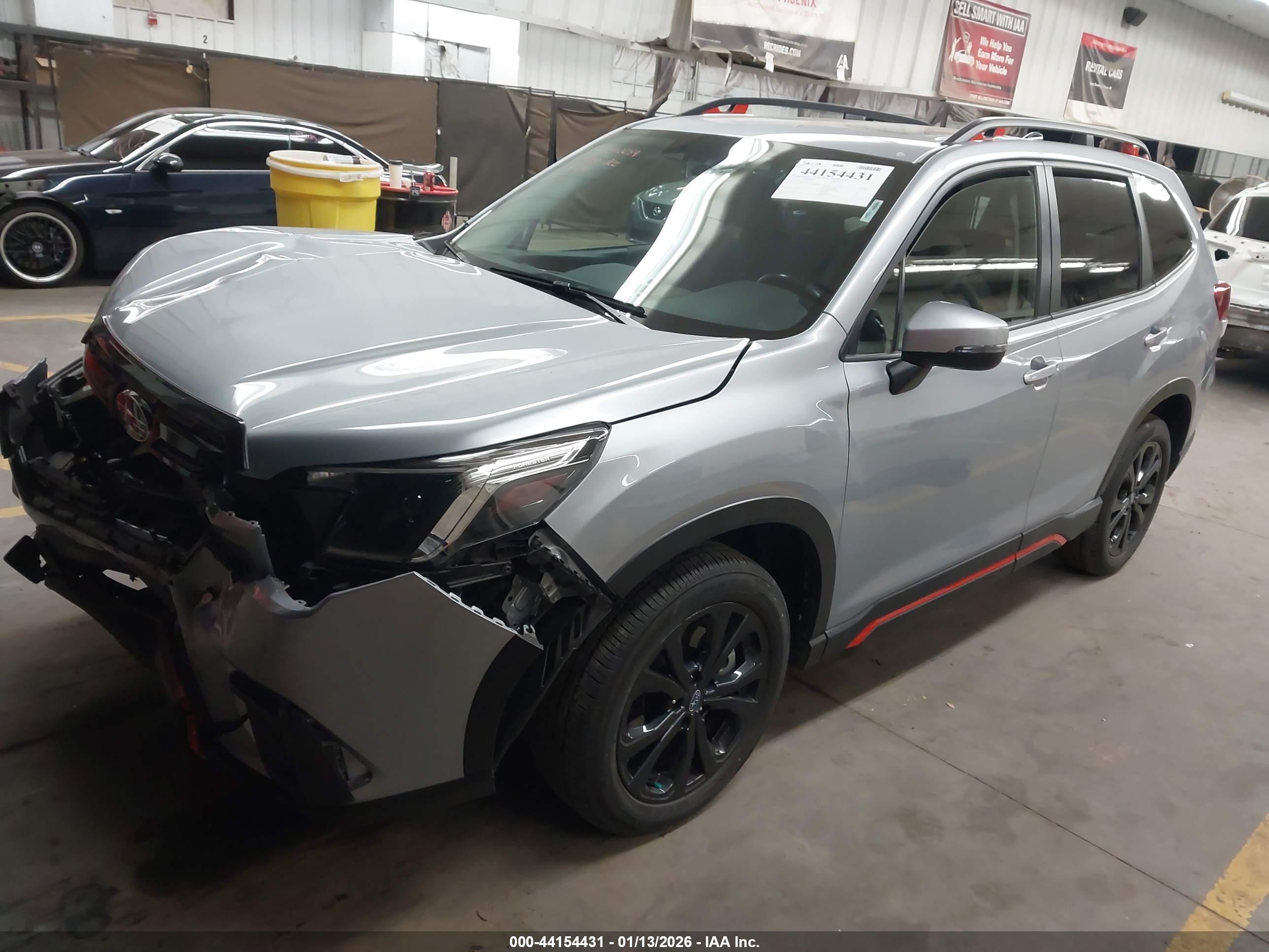 SUBARU FORESTER image 2