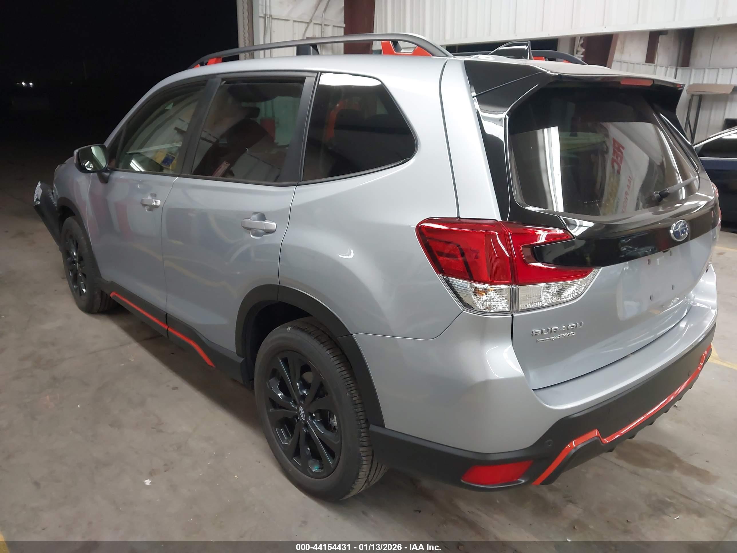 SUBARU FORESTER image 3