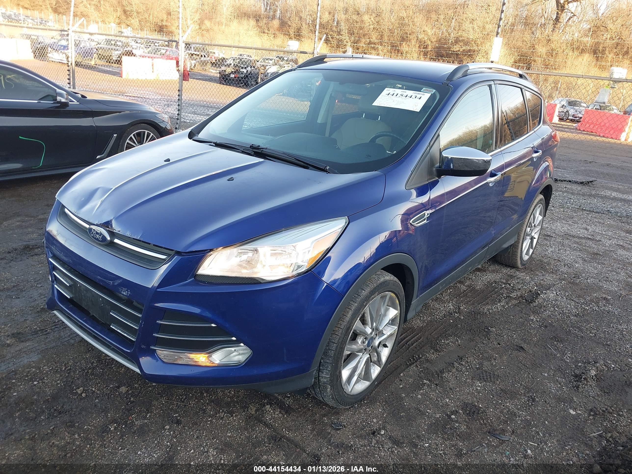 FORD ESCAPE image 2