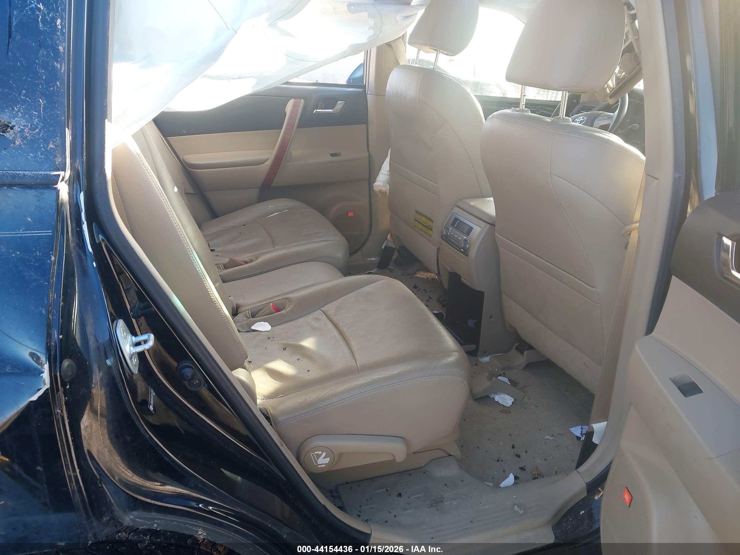 TOYOTA HIGHLANDER image 8