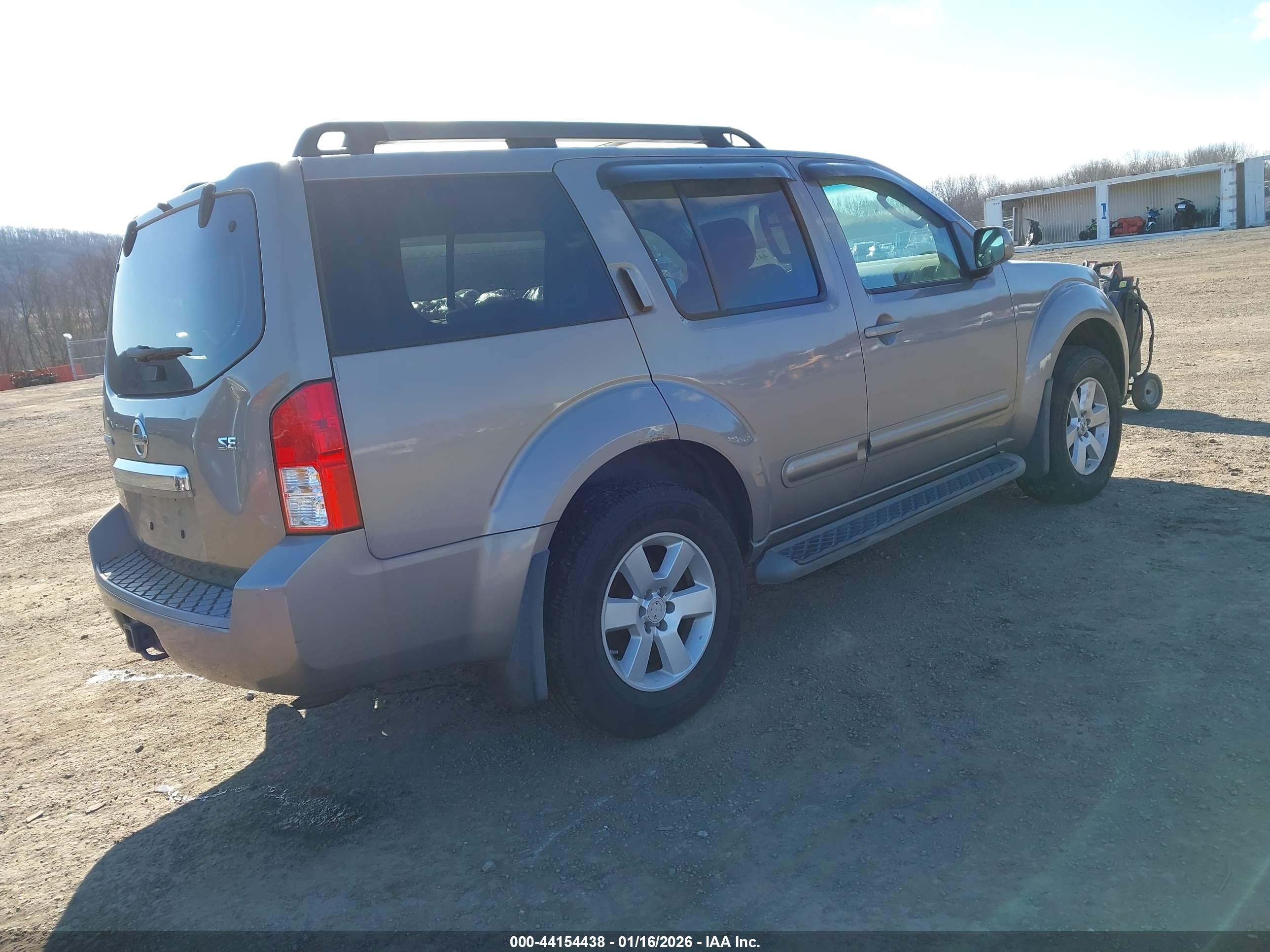NISSAN PATHFINDER image 4