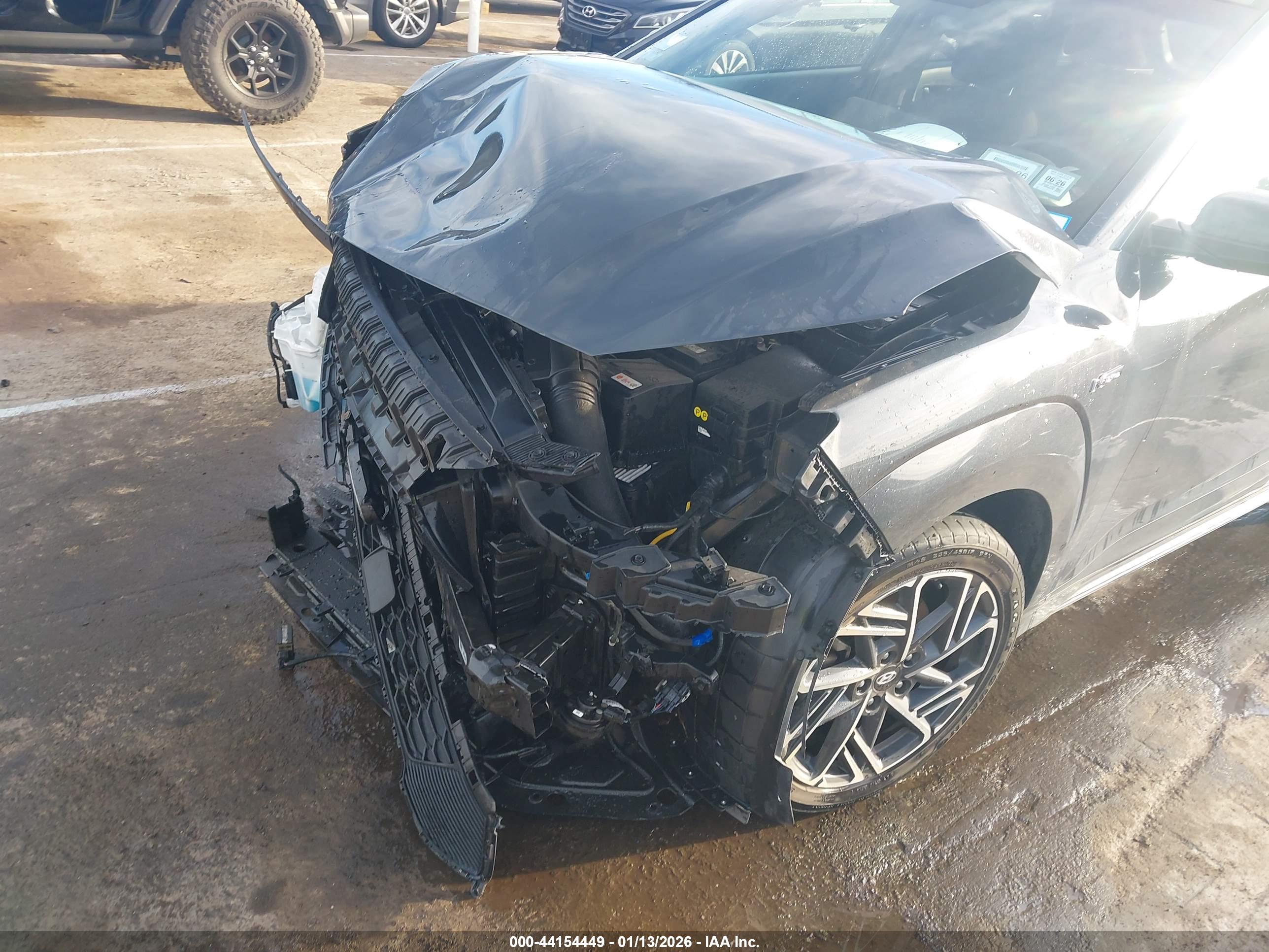HYUNDAI KONA image 6
