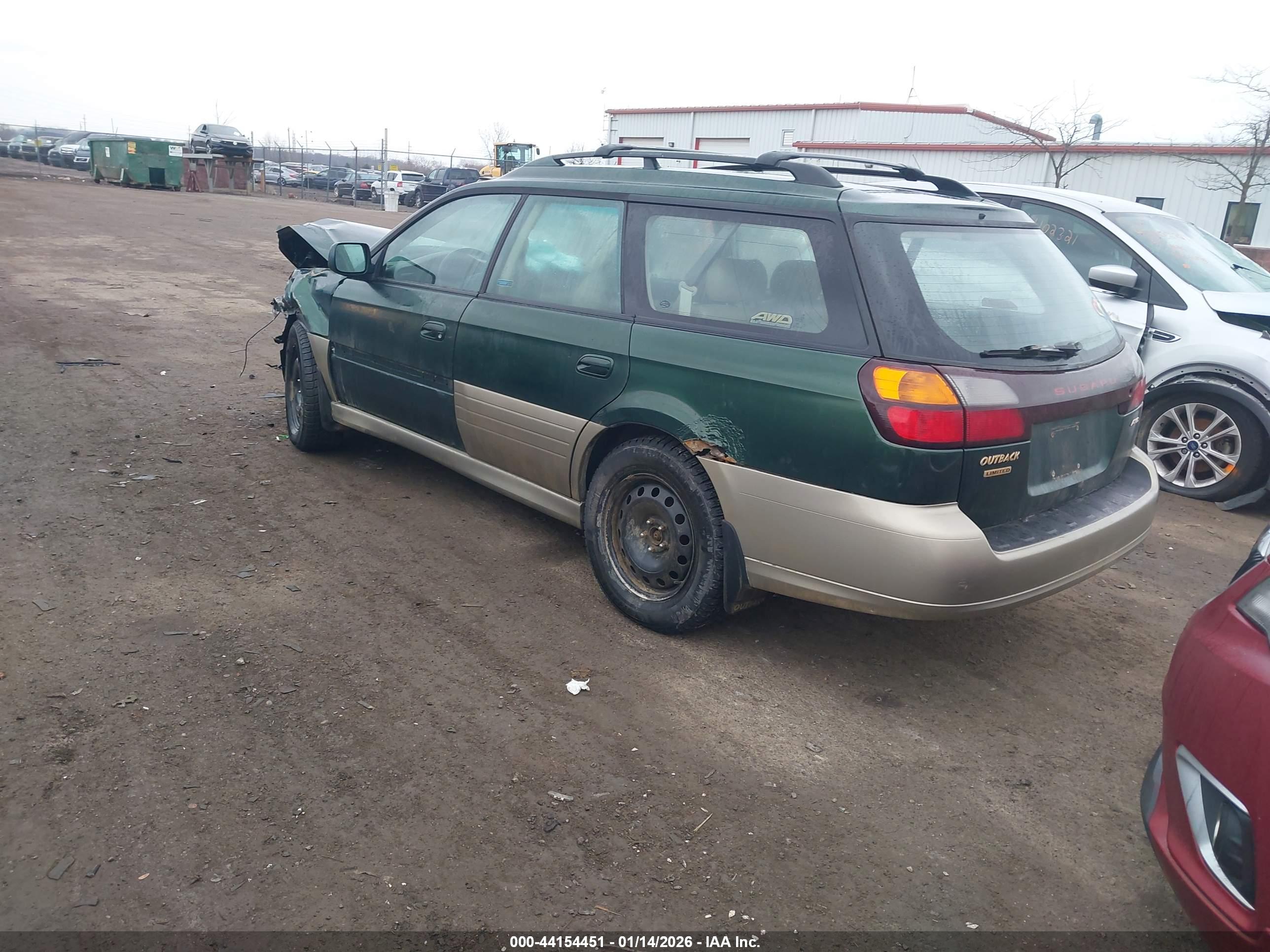 SUBARU OUTBACK image 3