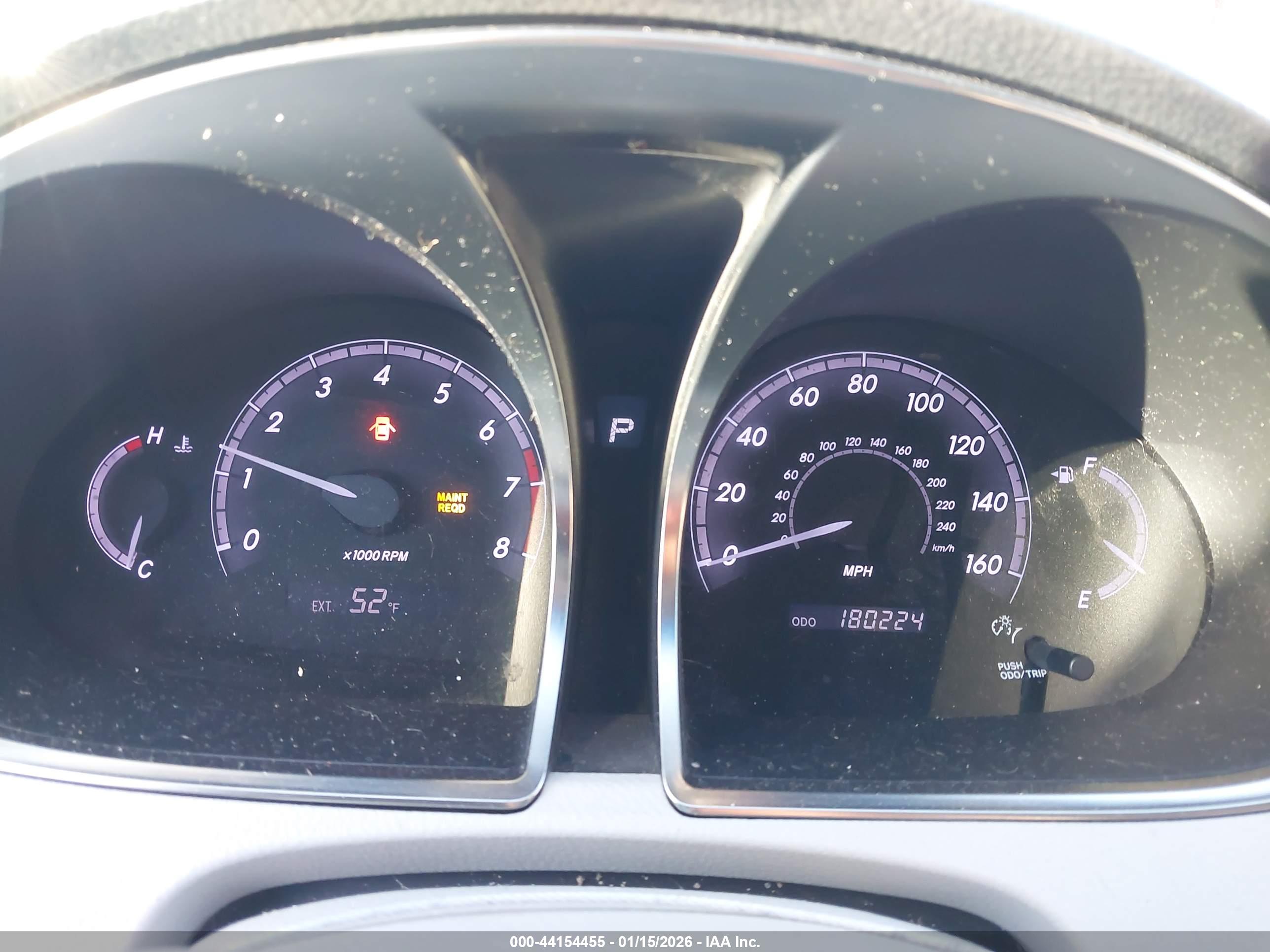 TOYOTA AVALON image 7
