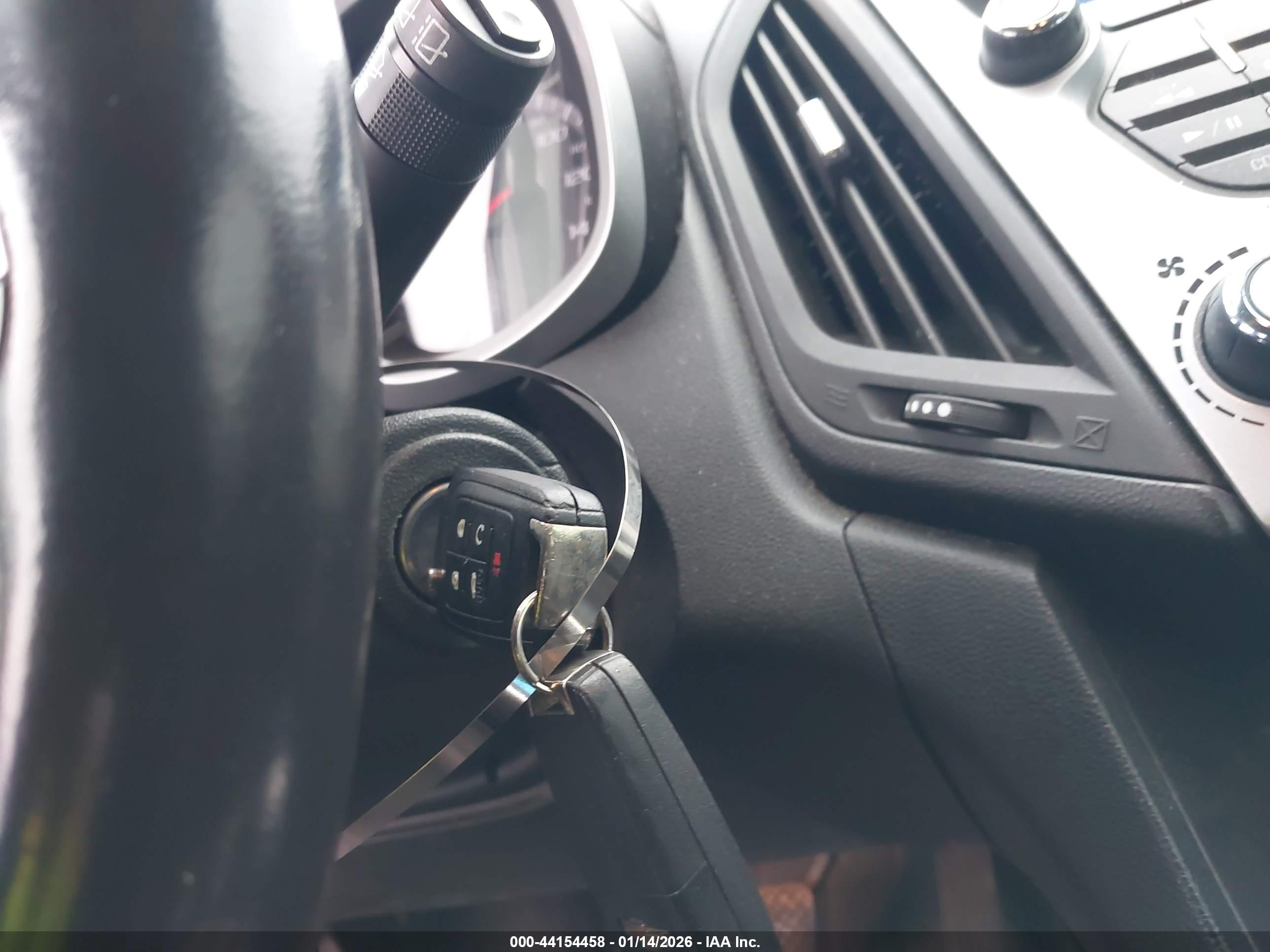 CHEVROLET EQUINOX image 11