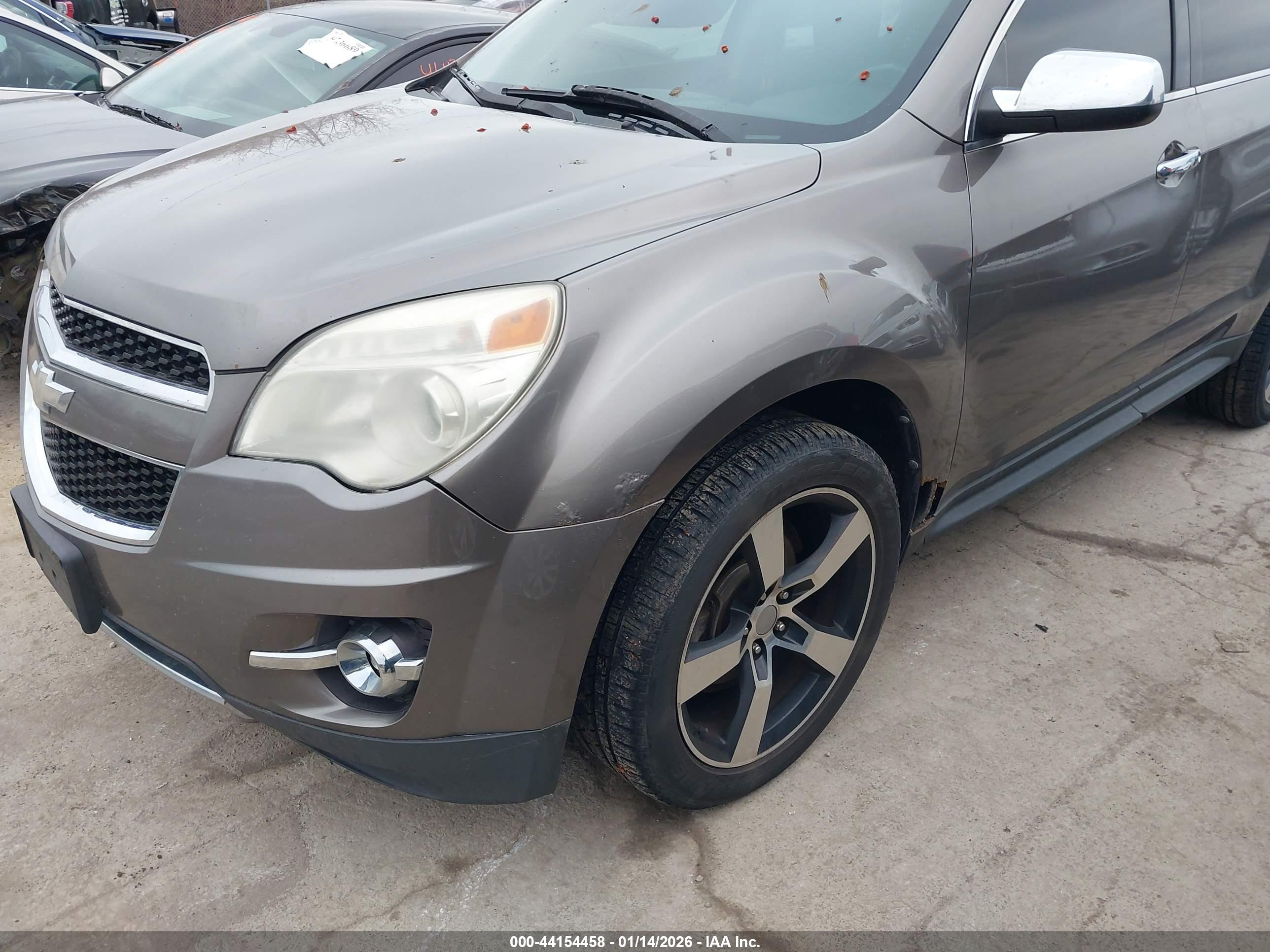 CHEVROLET EQUINOX image 6