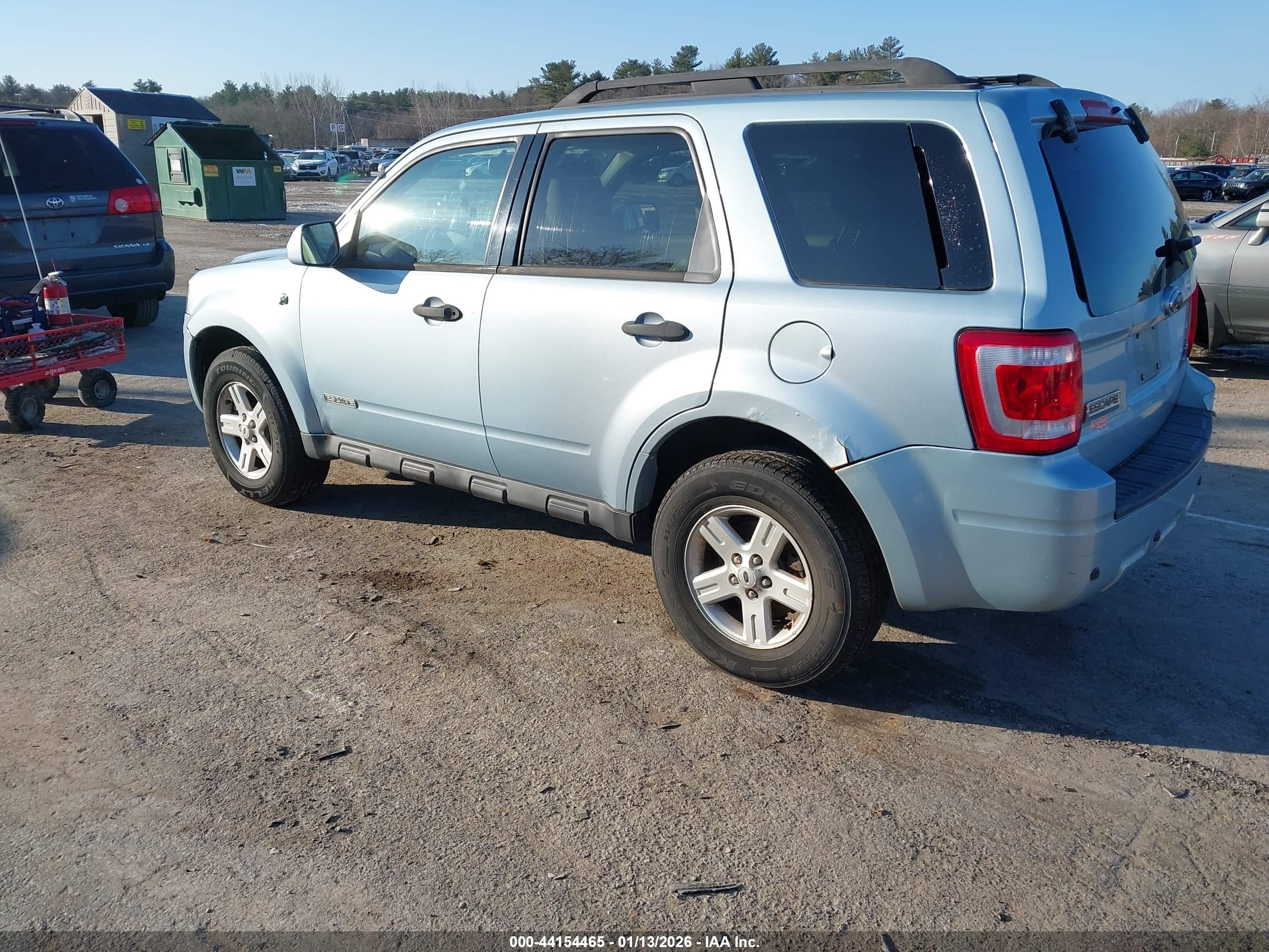 FORD ESCAPE image 3