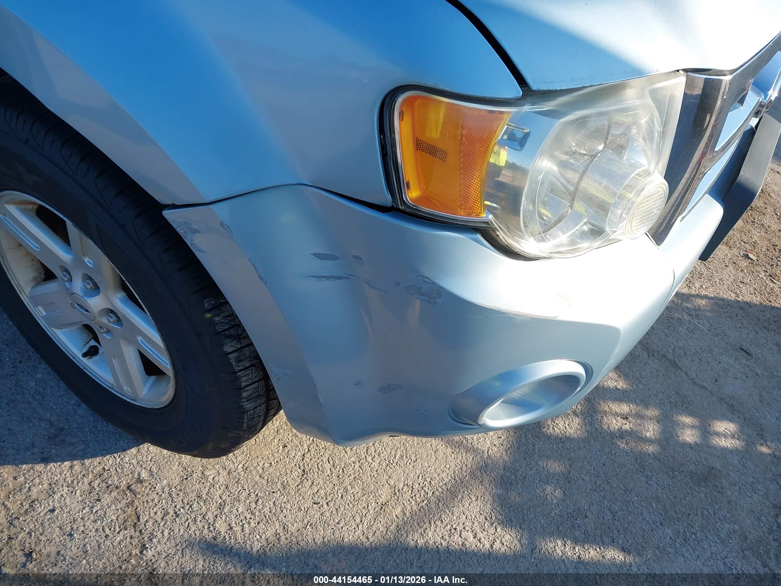 FORD ESCAPE image 6