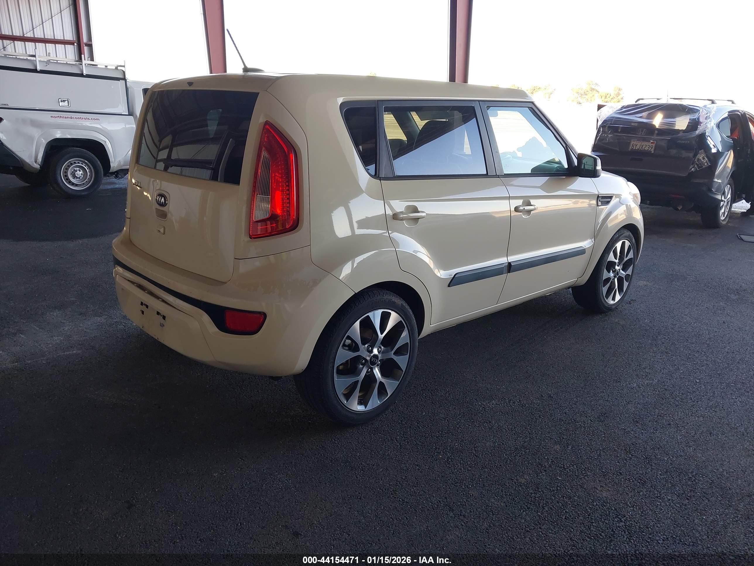 KIA SOUL image 4