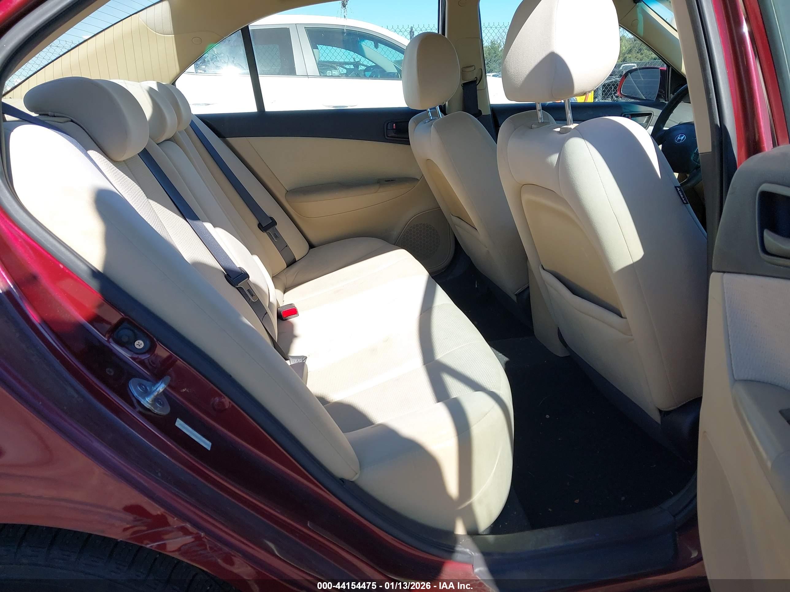 HYUNDAI SONATA image 8