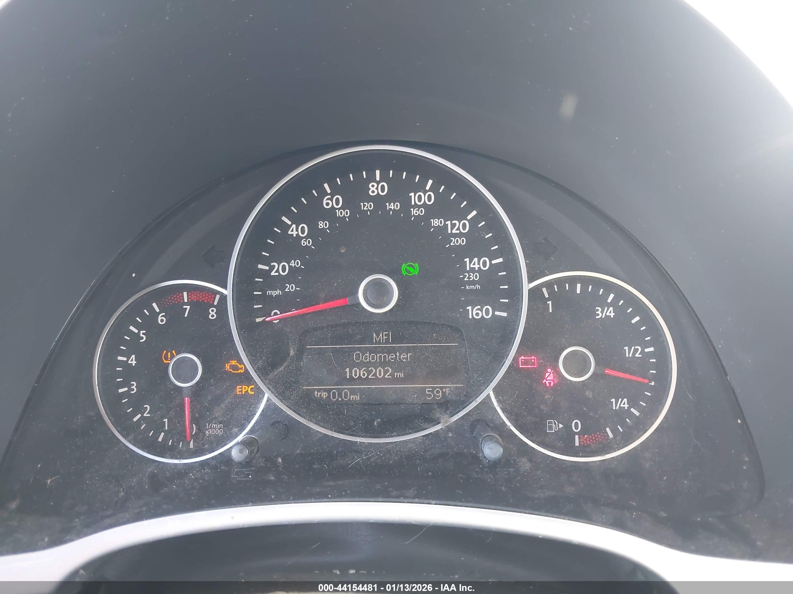 VOLKSWAGEN BEETLE image 7