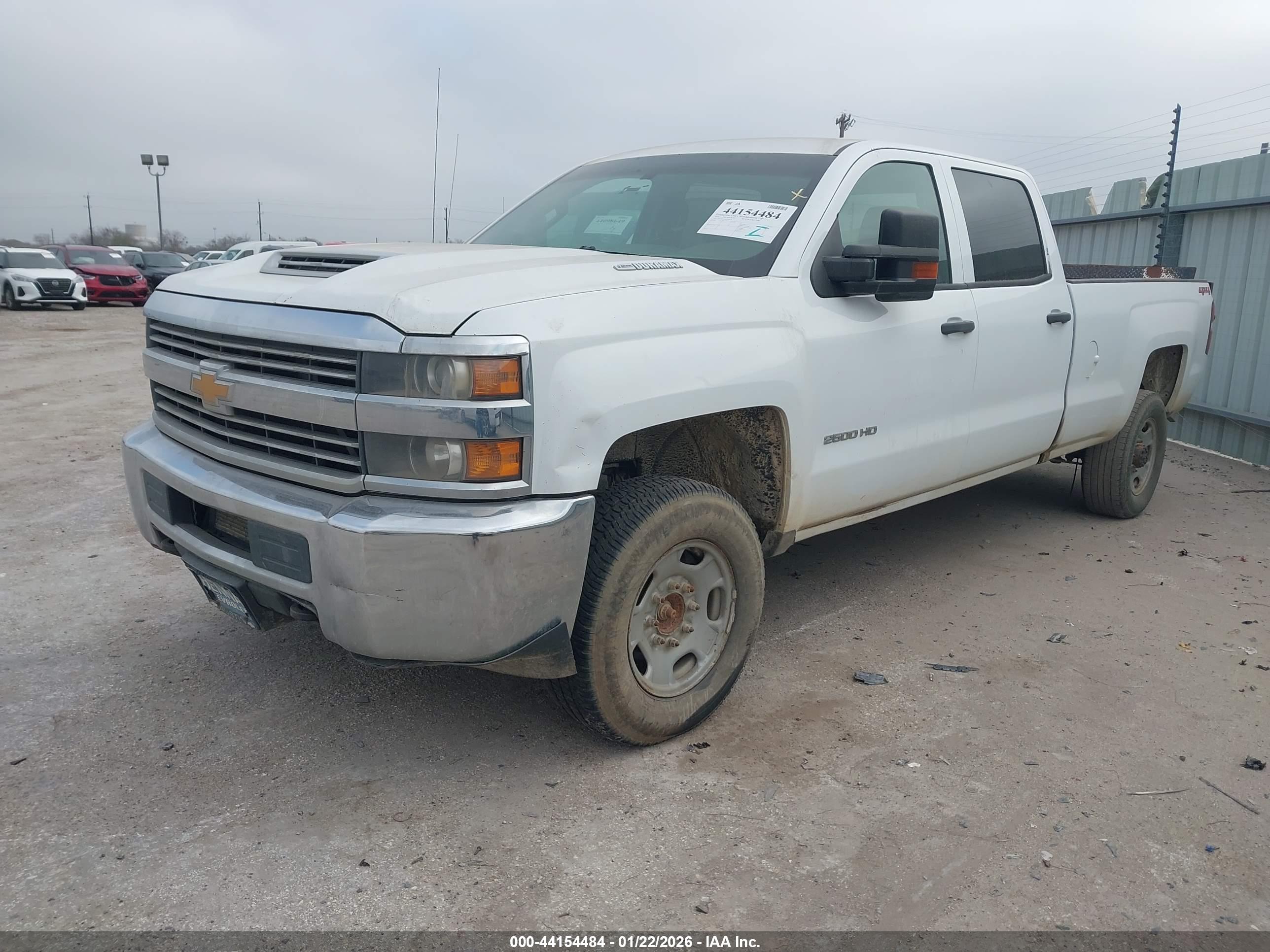 CHEVROLET SILVERADO image 2
