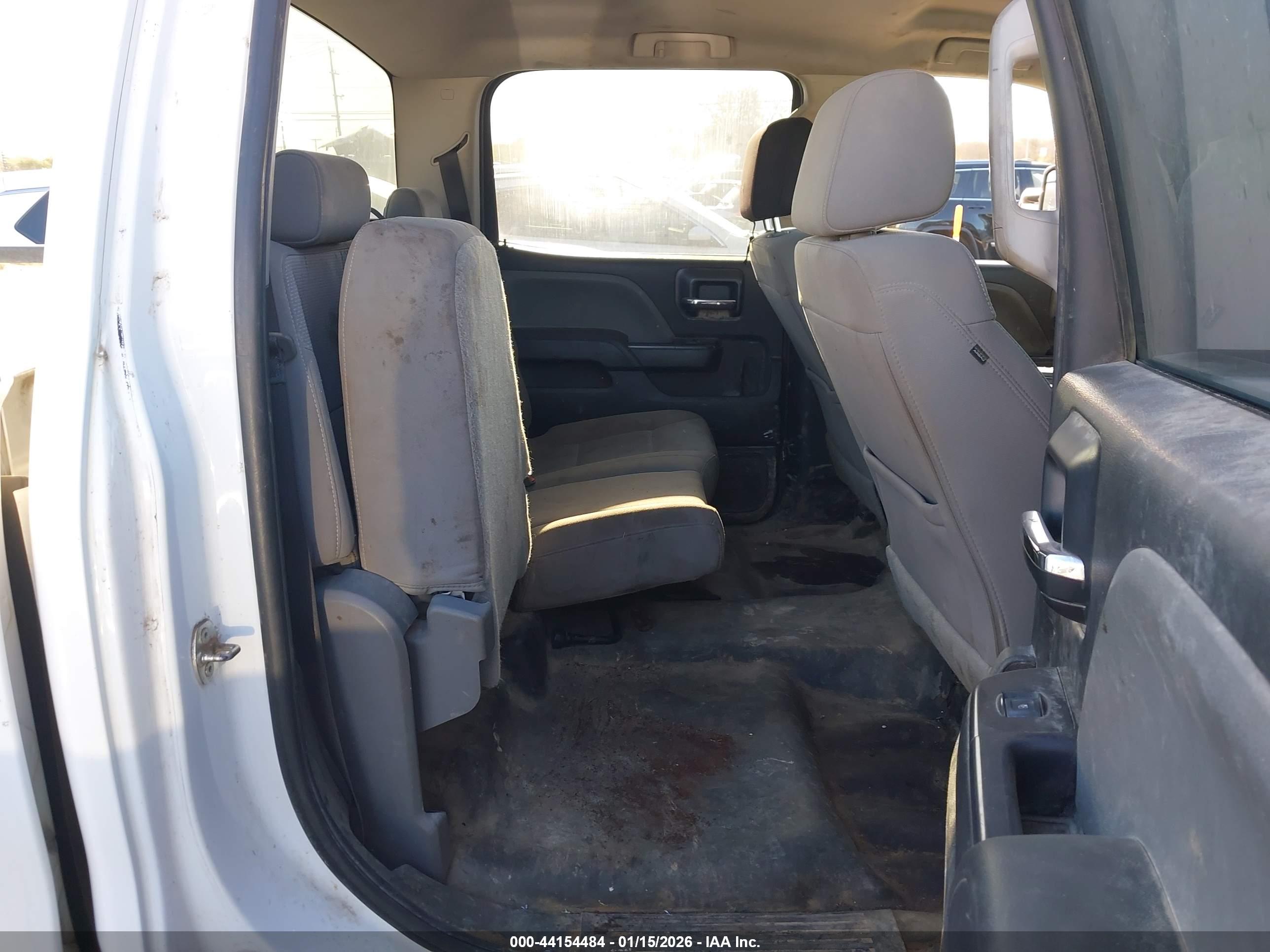 CHEVROLET SILVERADO image 8