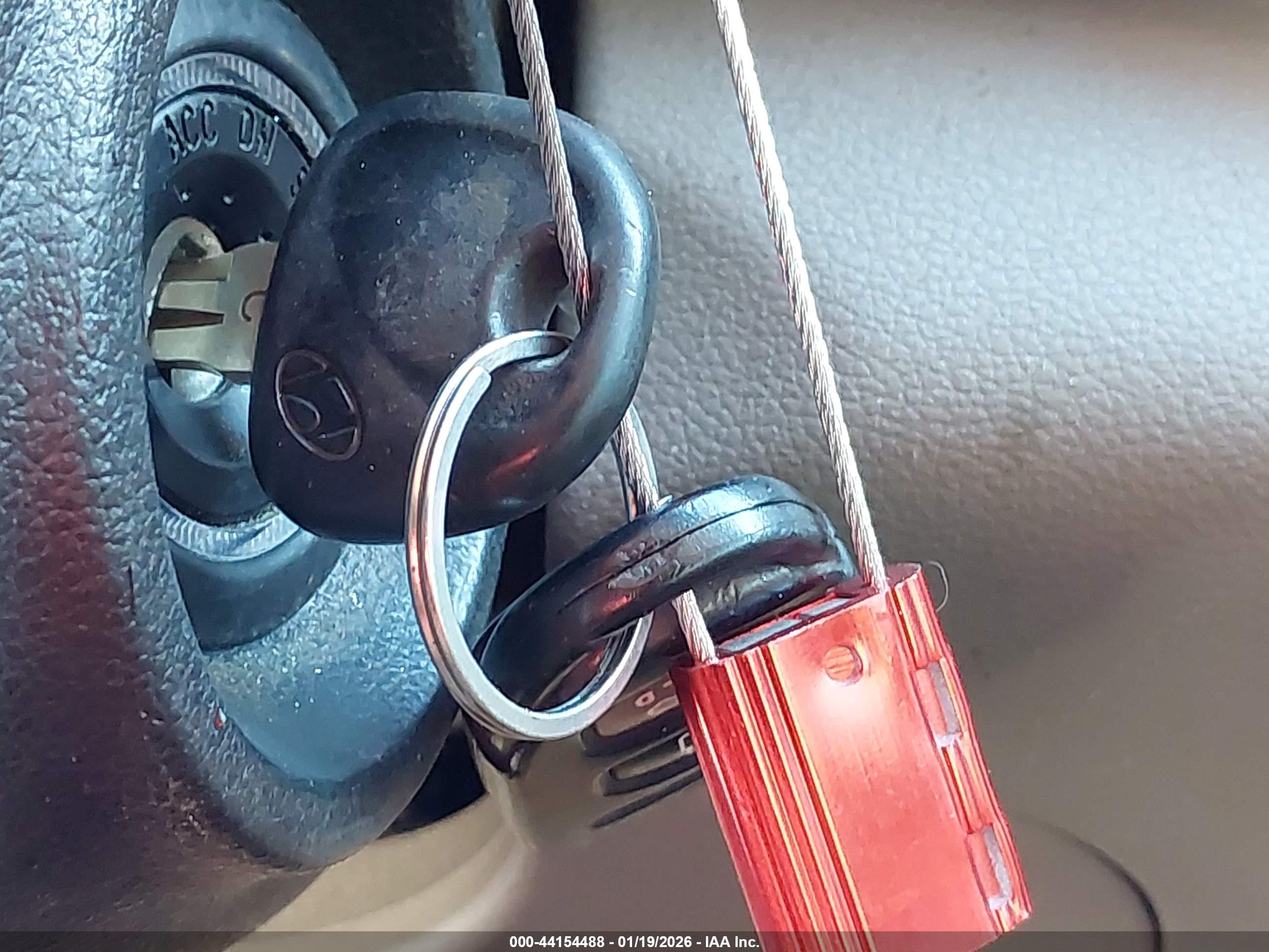 HYUNDAI ELANTRA image 11