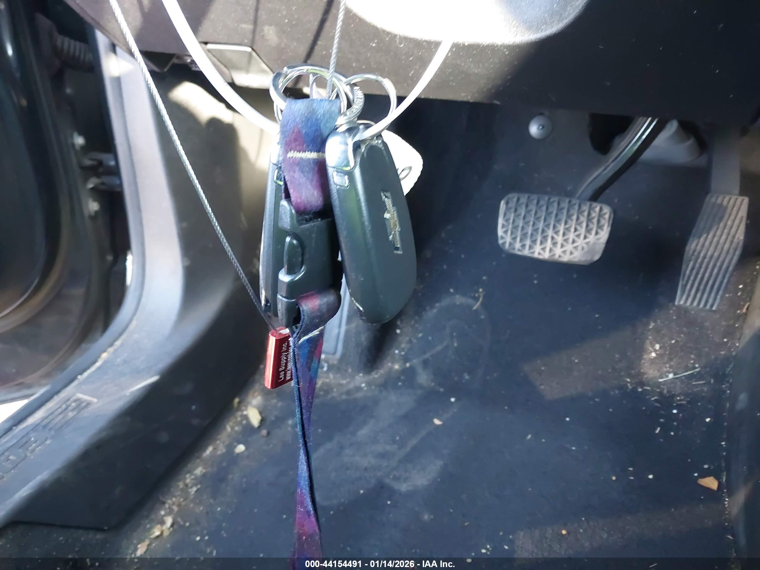 CHEVROLET EQUINOX image 11