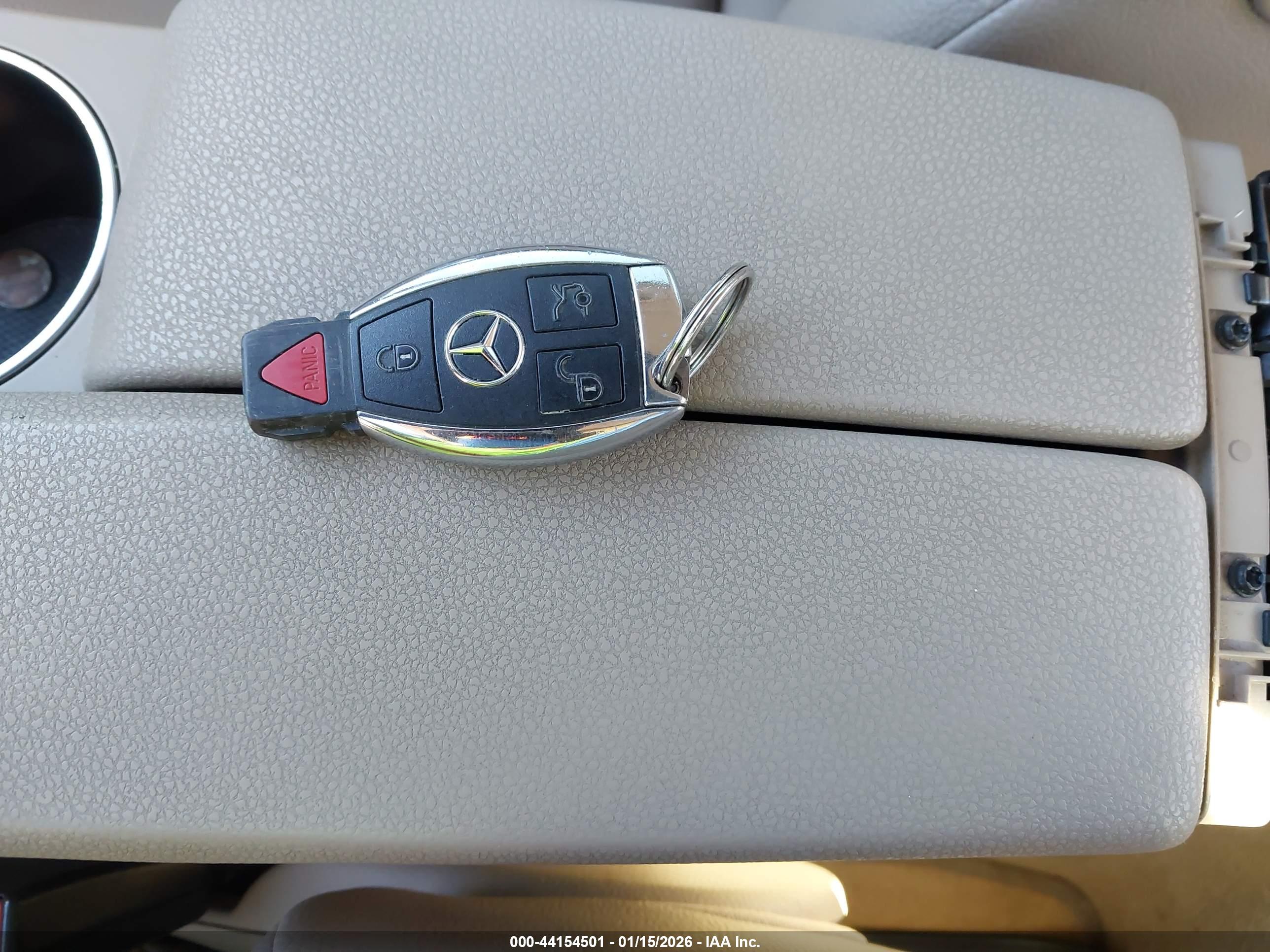 MERCEDES-BENZ C image 11