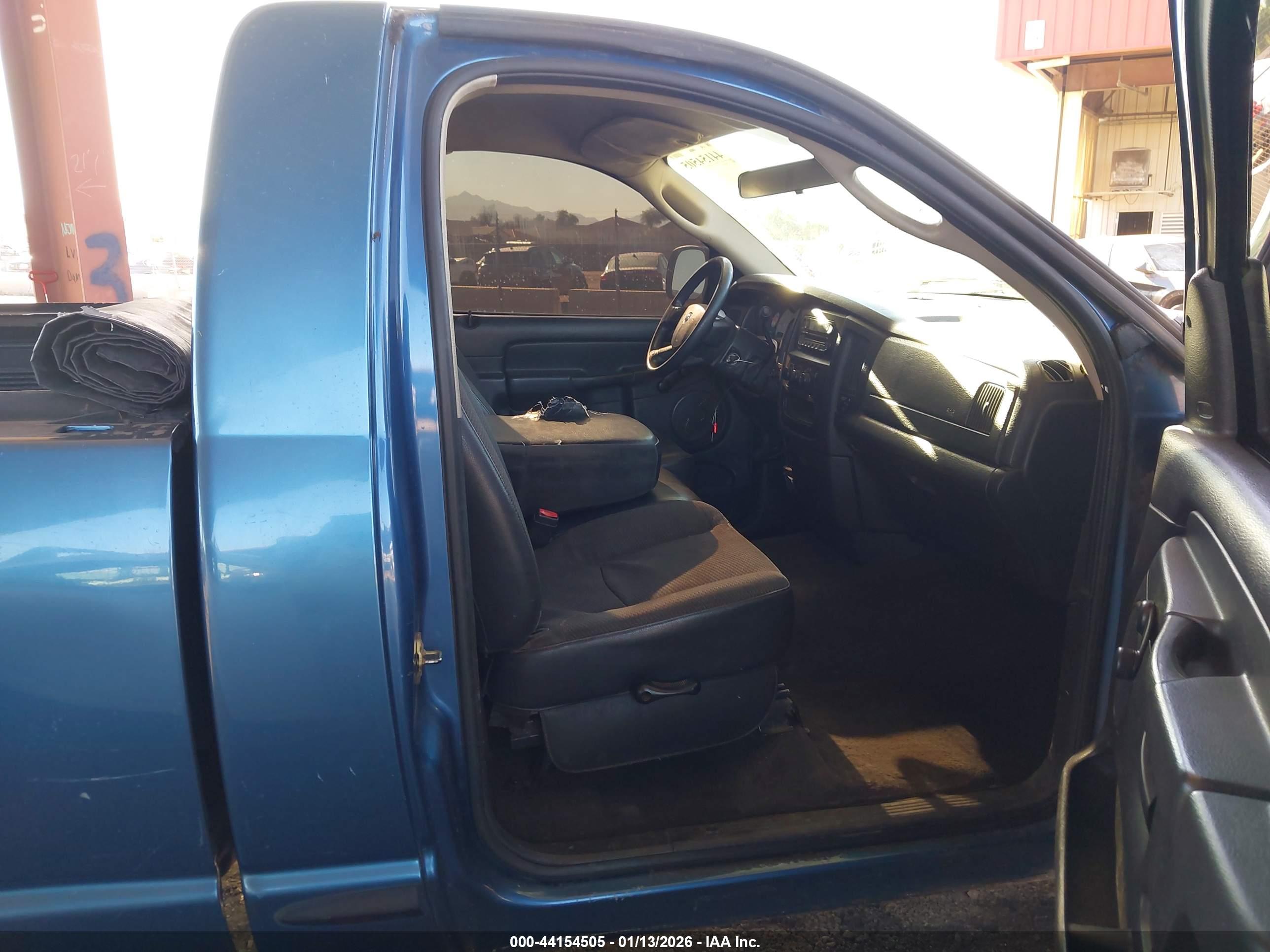 DODGE RAM image 5