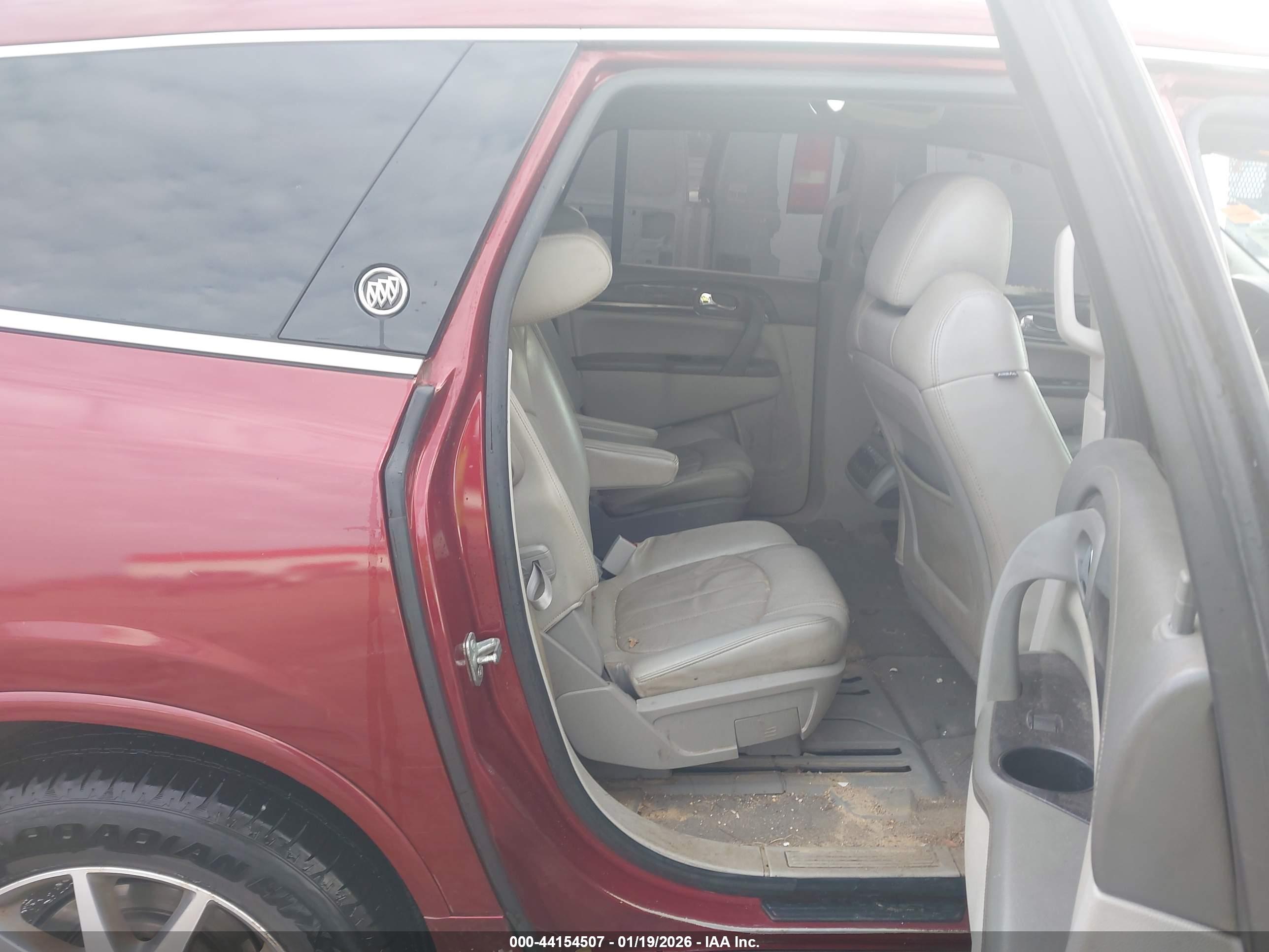 BUICK ENCLAVE image 8