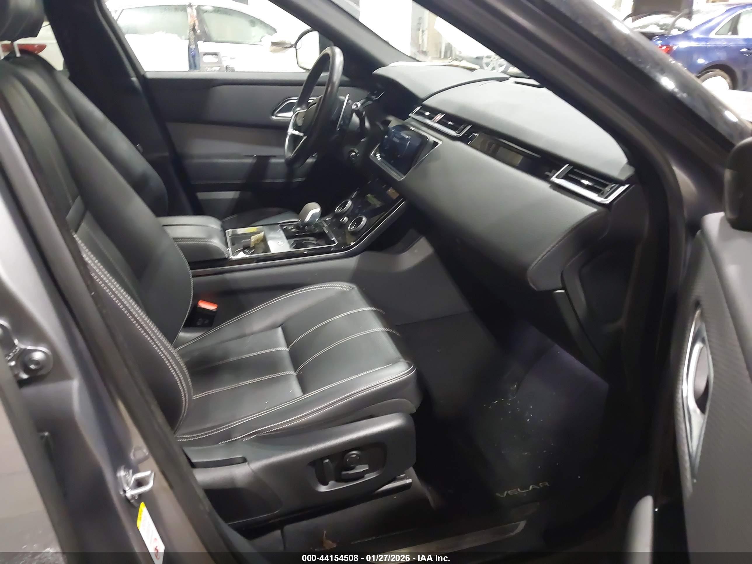 LAND ROVER image 5