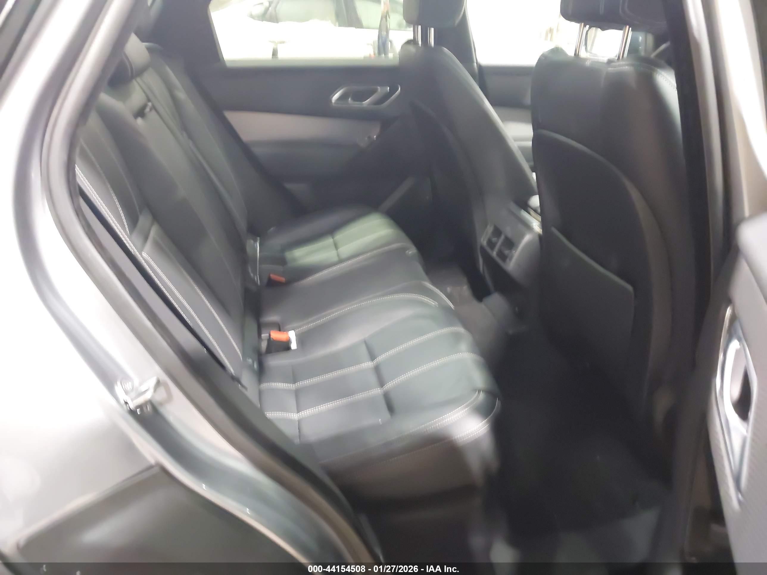 LAND ROVER image 8