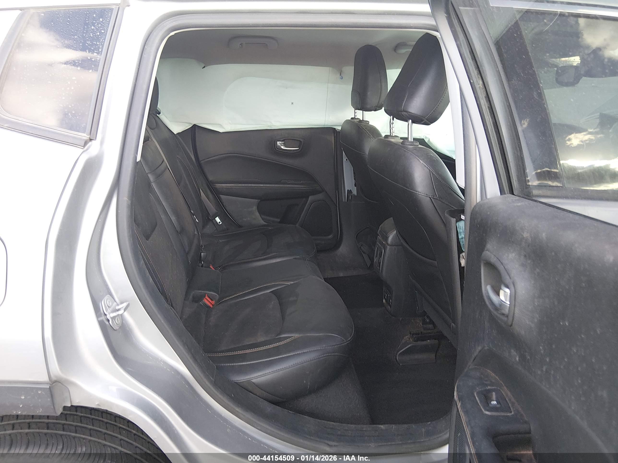 JEEP COMPASS image 8
