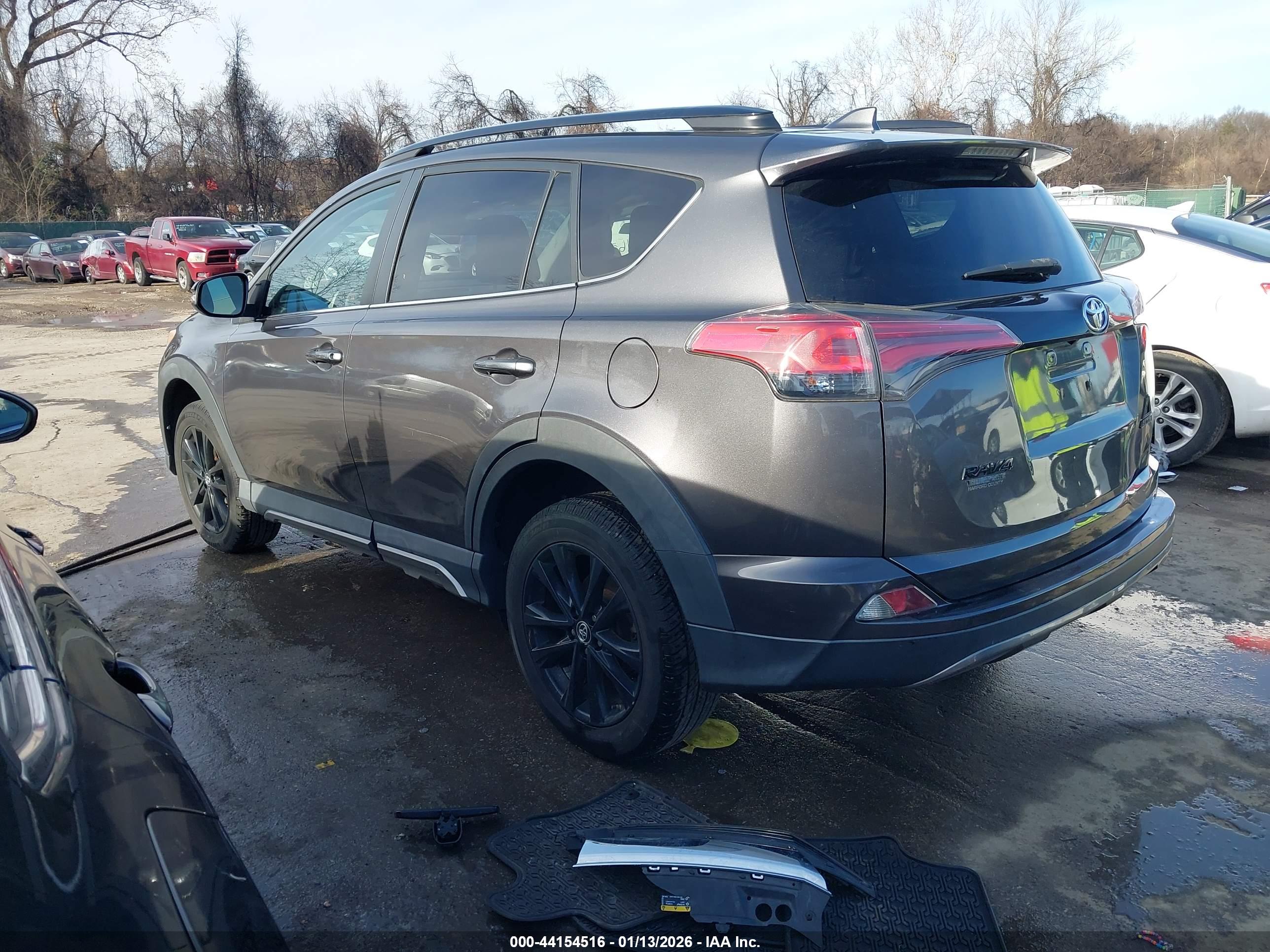 TOYOTA RAV4 image 3
