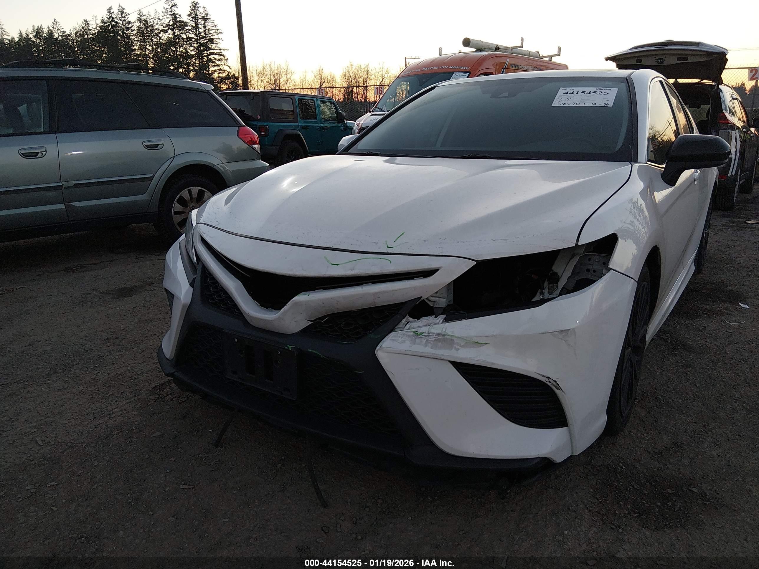 TOYOTA CAMRY image 6