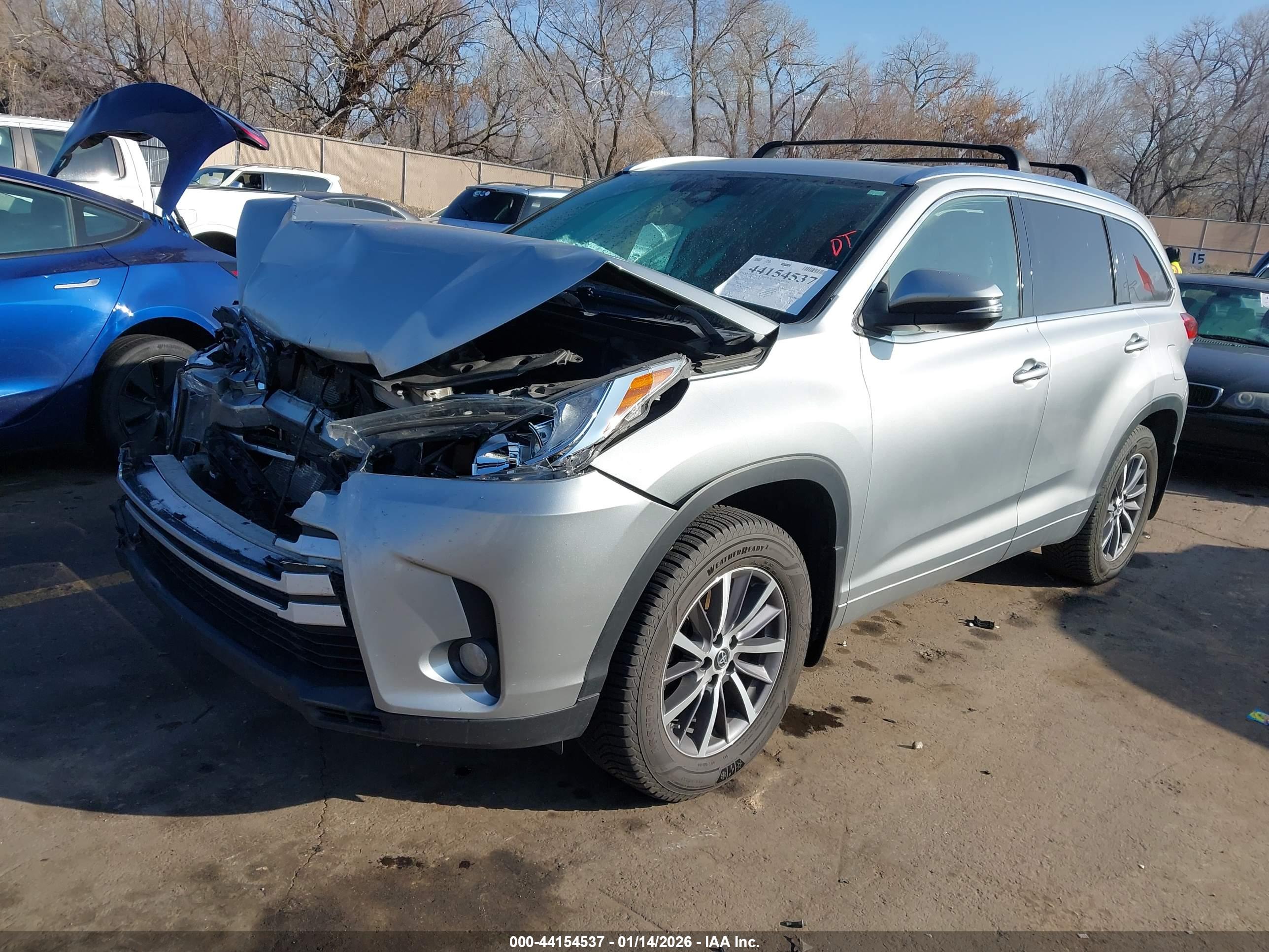 TOYOTA HIGHLANDER image 2
