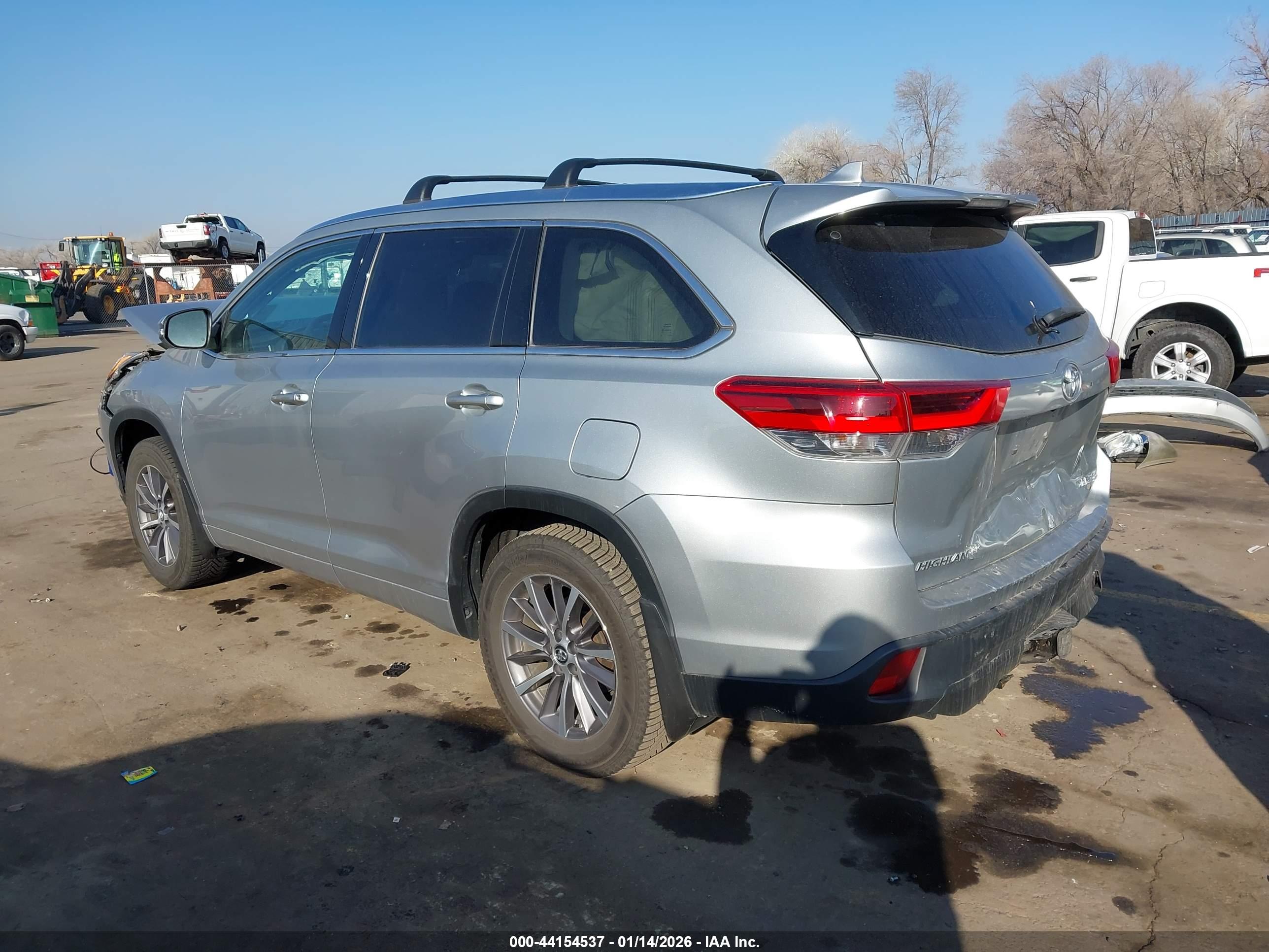 TOYOTA HIGHLANDER image 3