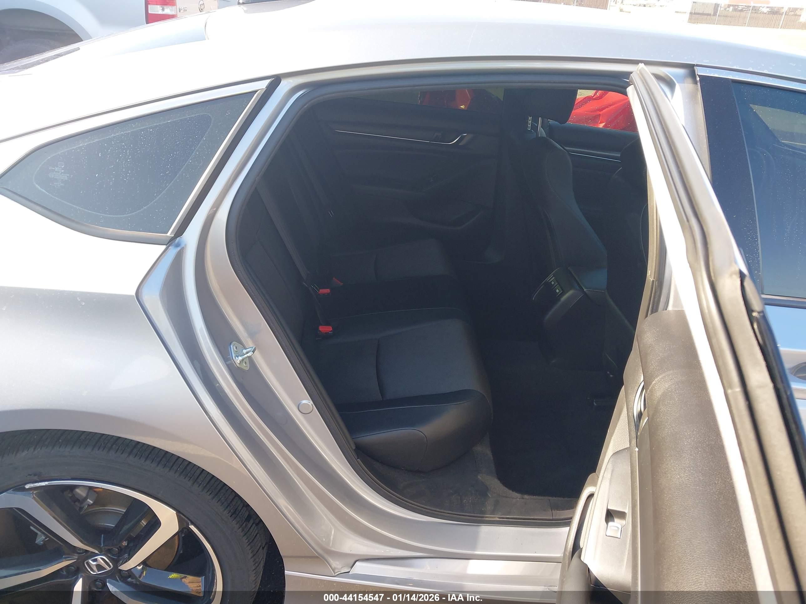 HONDA ACCORD image 8
