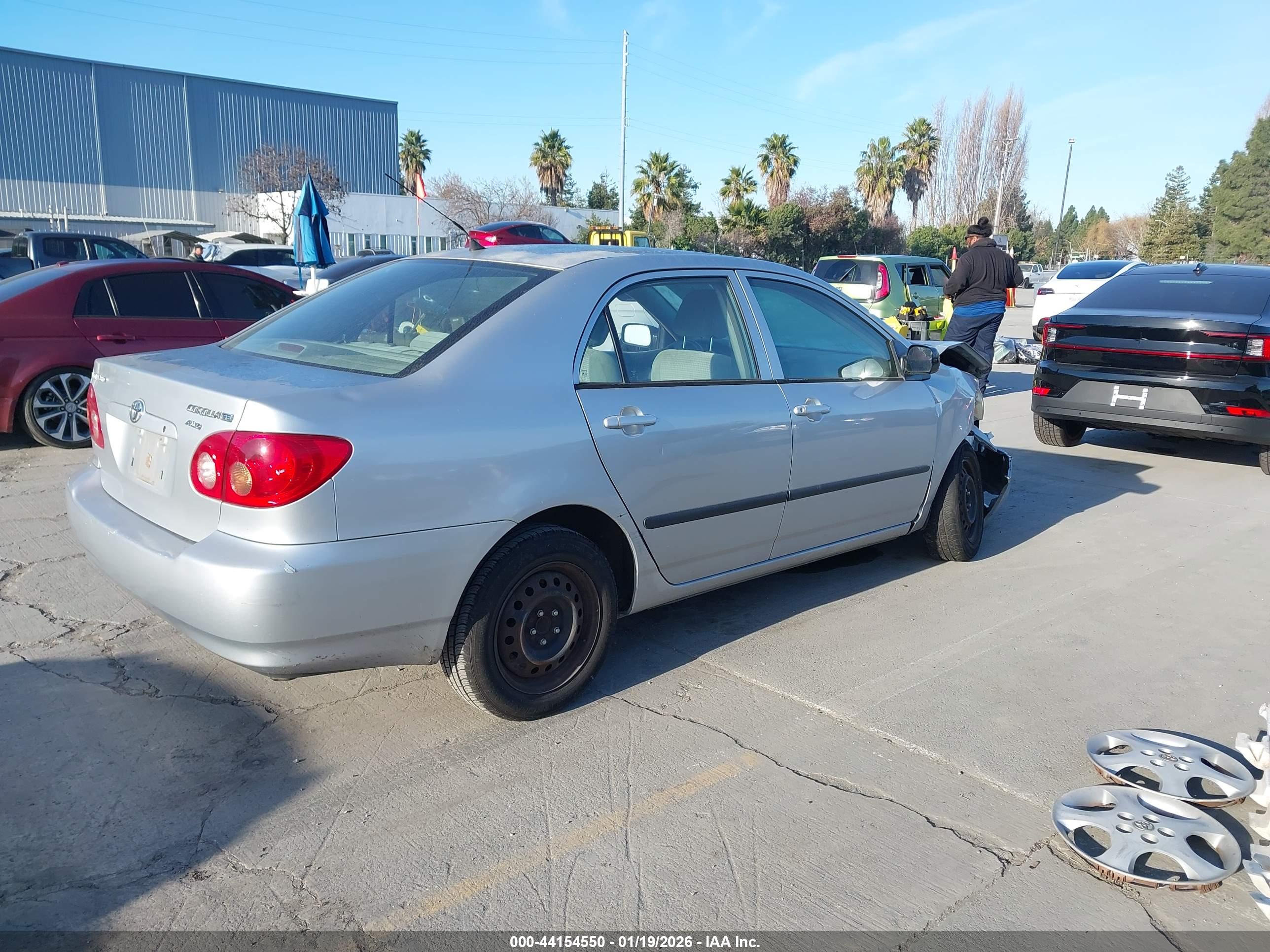 TOYOTA COROLLA image 4