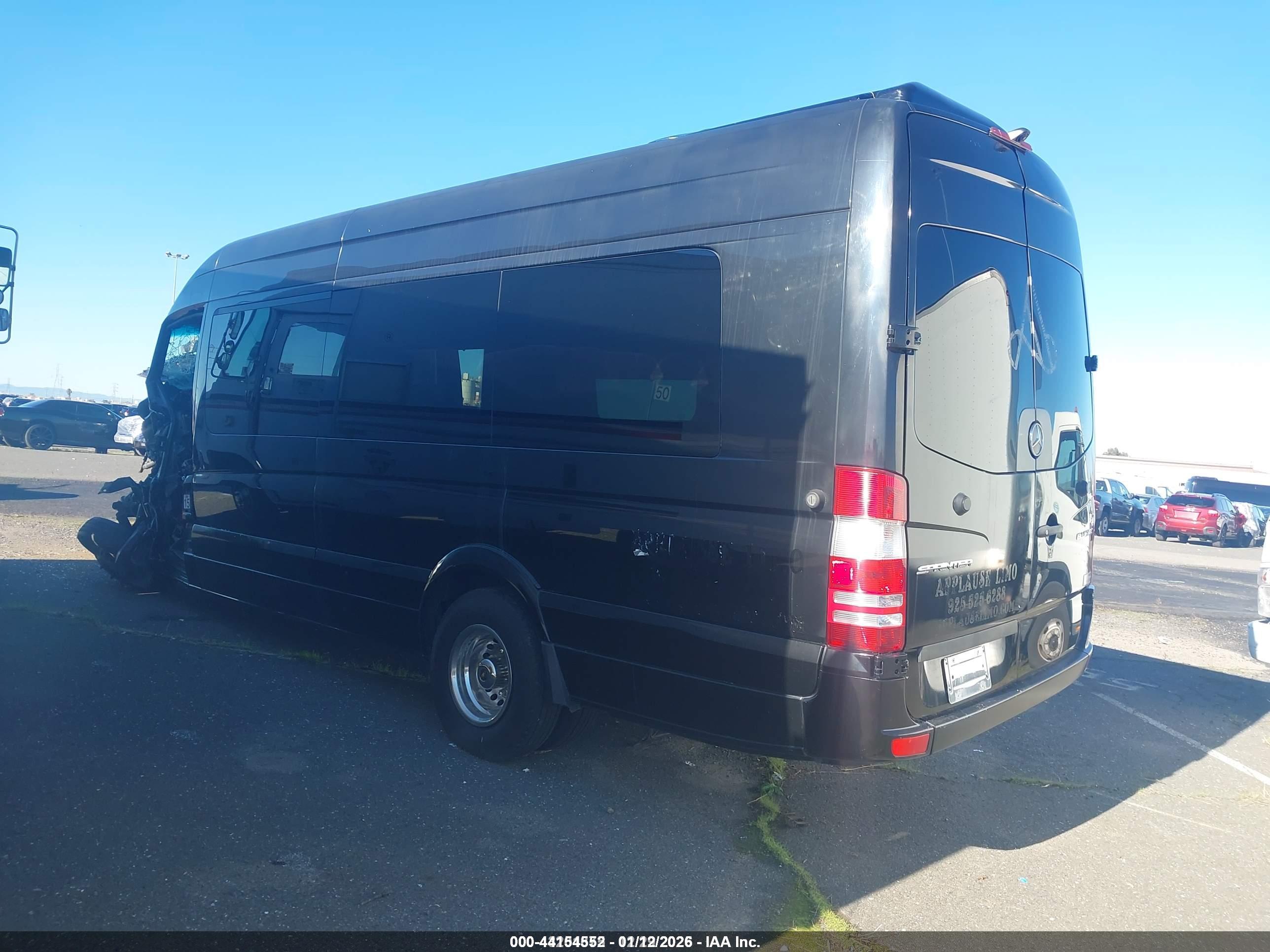 MERCEDES-BENZ SPRINTER image 3