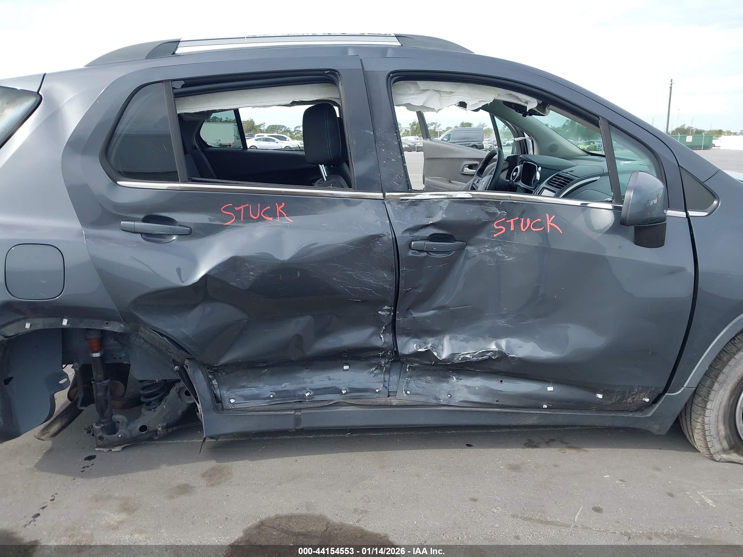CHEVROLET TRAX image 6