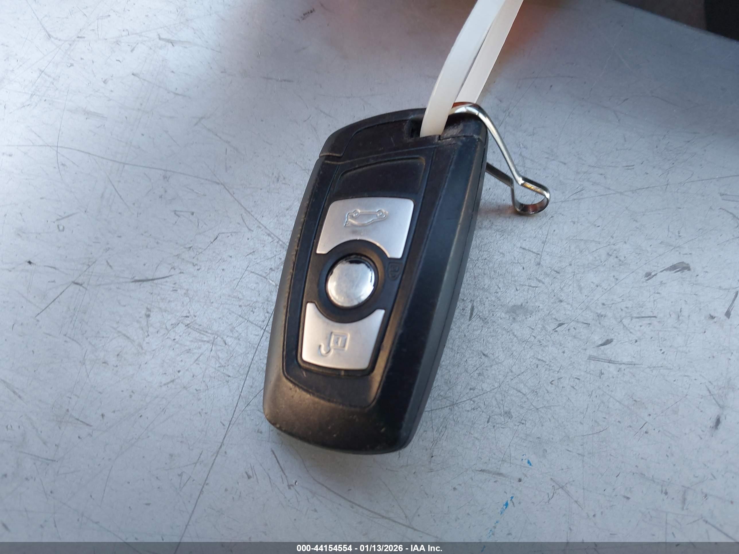 BMW 328I image 11
