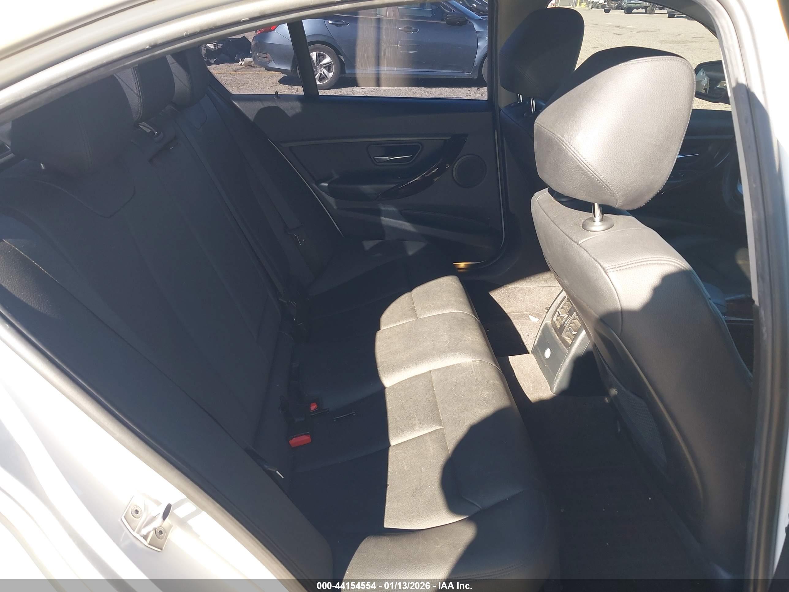 BMW 328I image 8