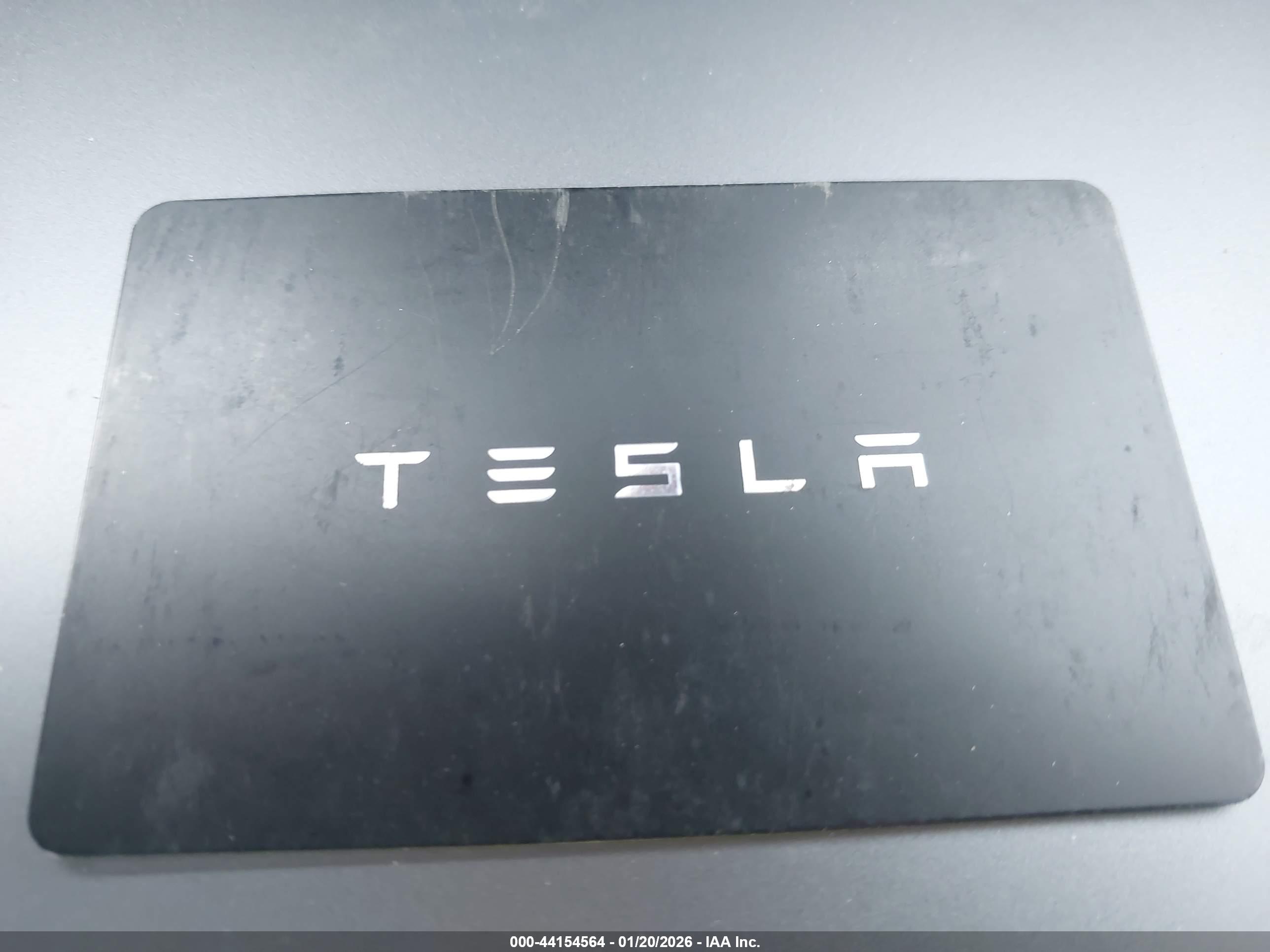 TESLA MODEL image 11