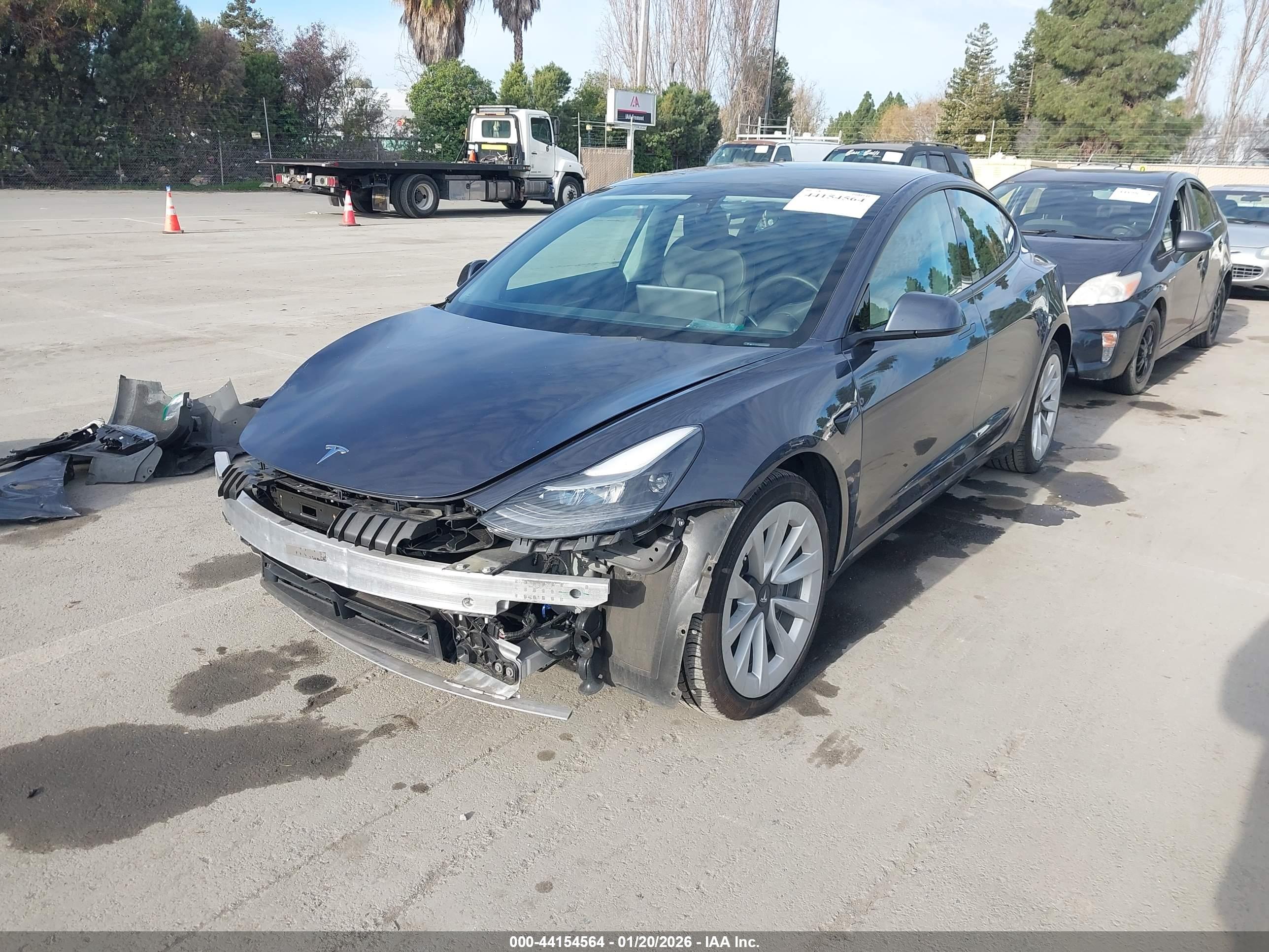 TESLA MODEL image 2