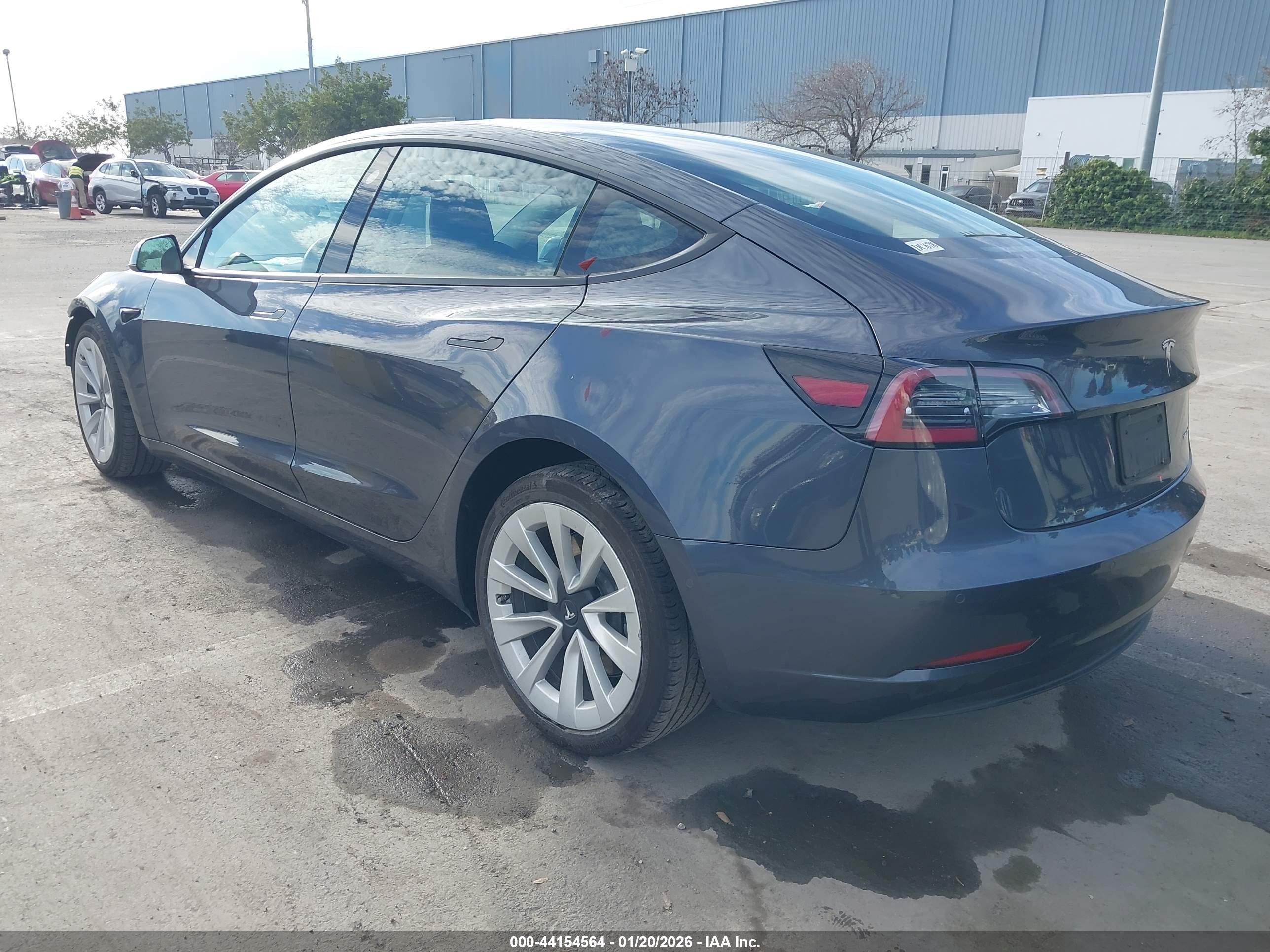 TESLA MODEL image 3