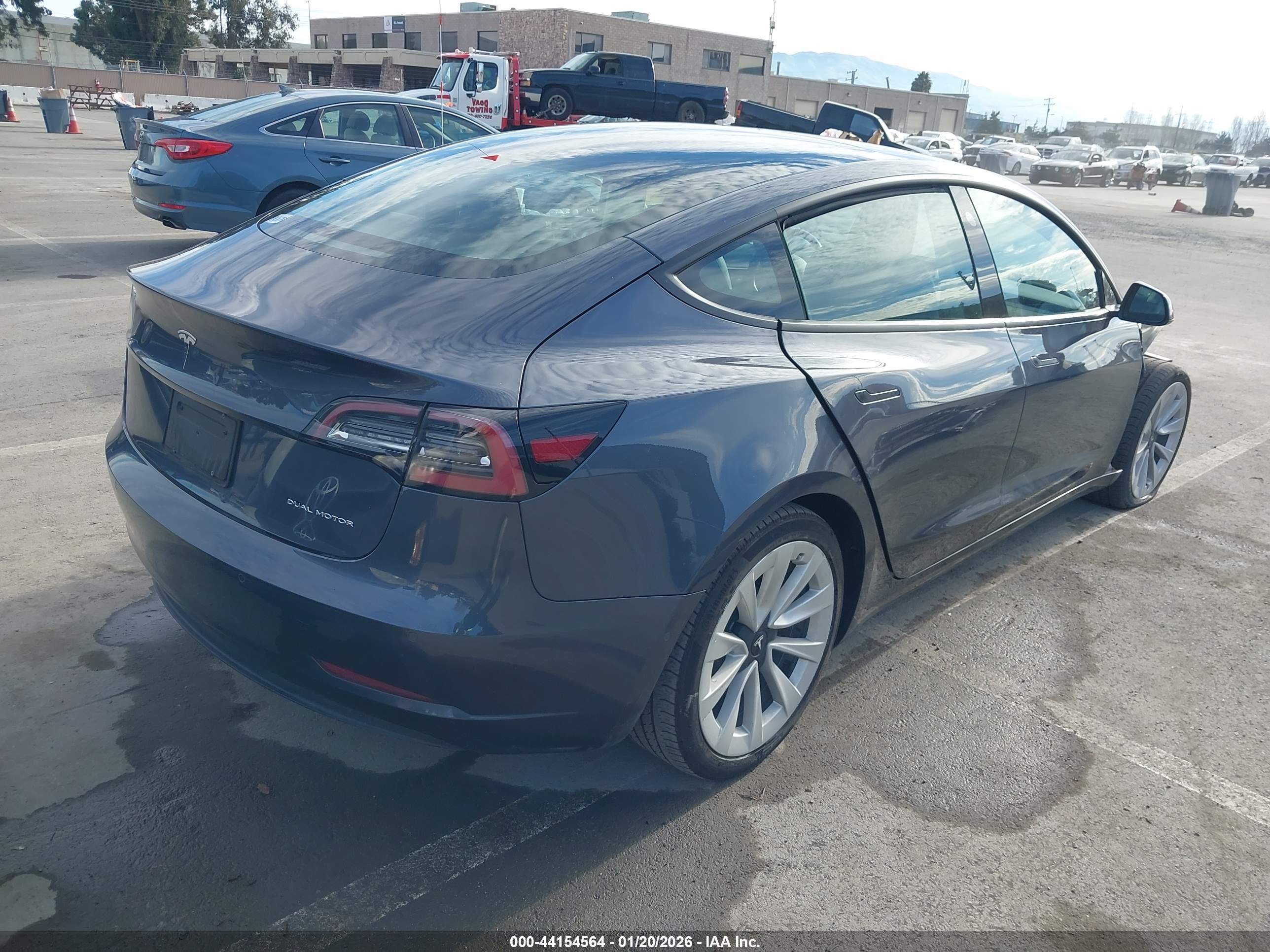 TESLA MODEL image 4