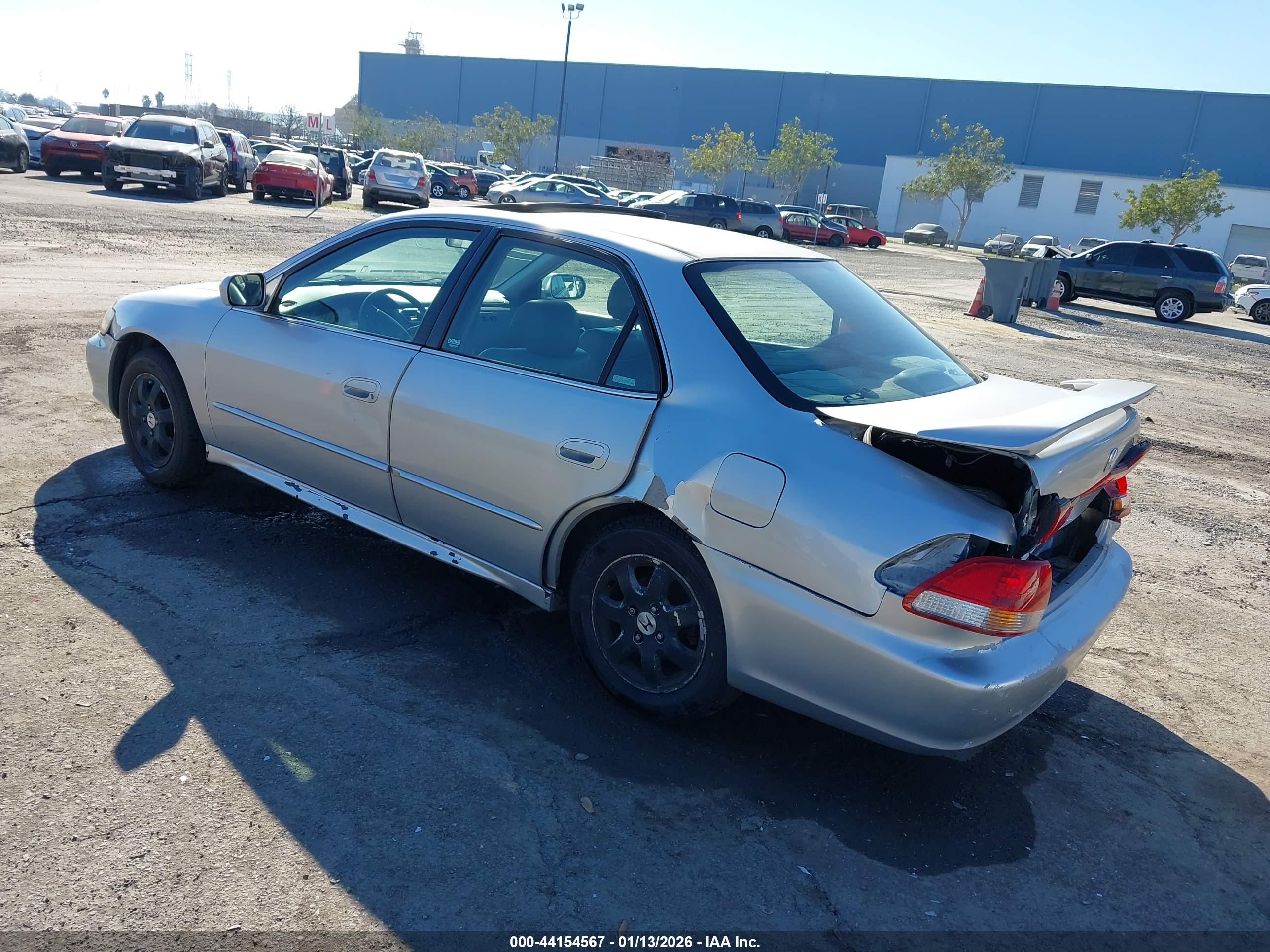 HONDA ACCORD image 3